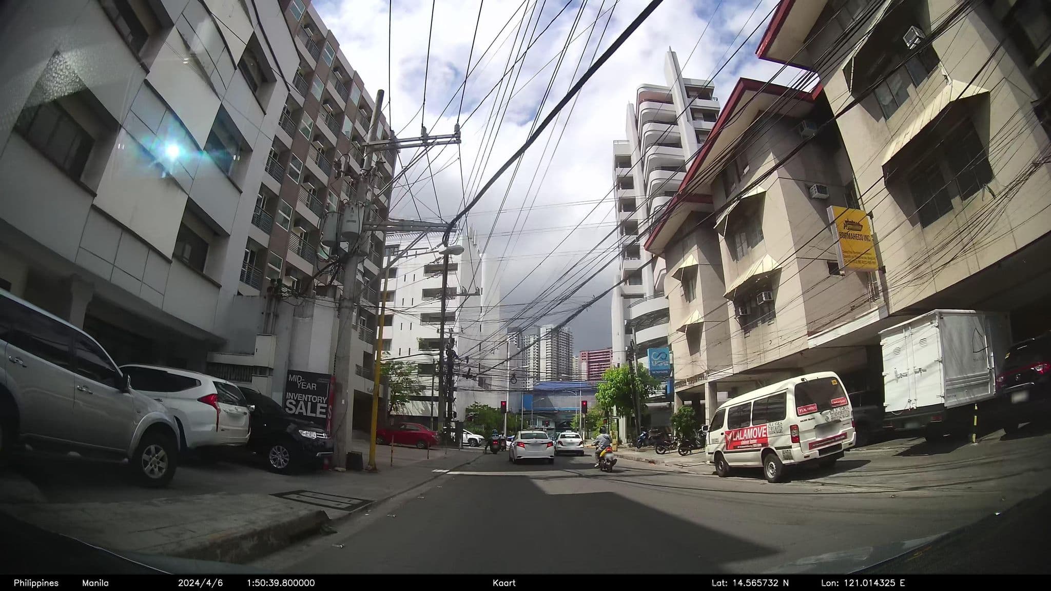 Street view near El Rico Suite Makati by RedDoorz, Bel Air — © kaart_3 (CC BY-SA · Mapillary)