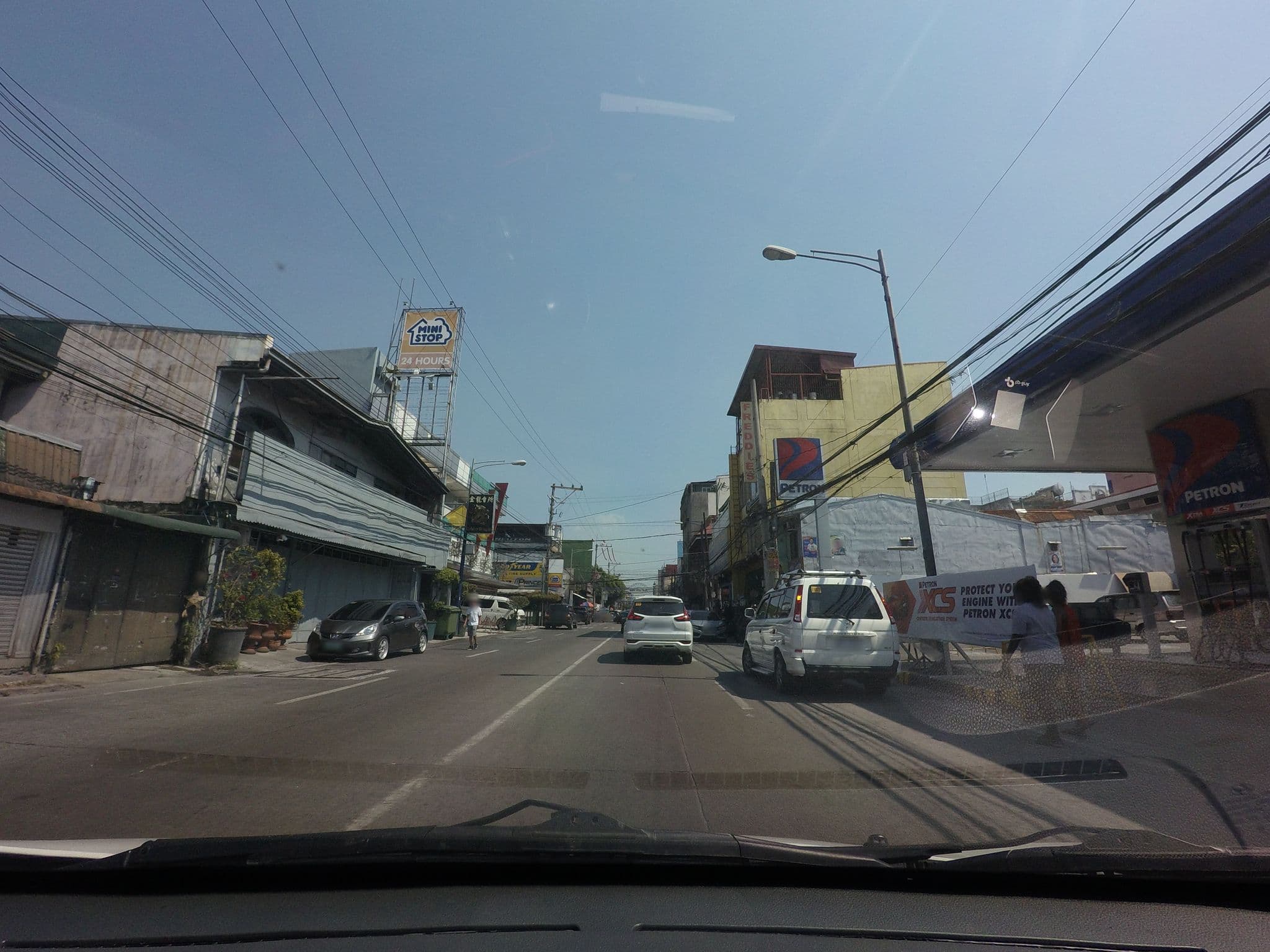 Street view near Townhouse OAK Makati Manila Near PNR Pasay Evangelista formerly VIP Suites, Pasay — © GOwin (CC BY-SA · Mapillary)