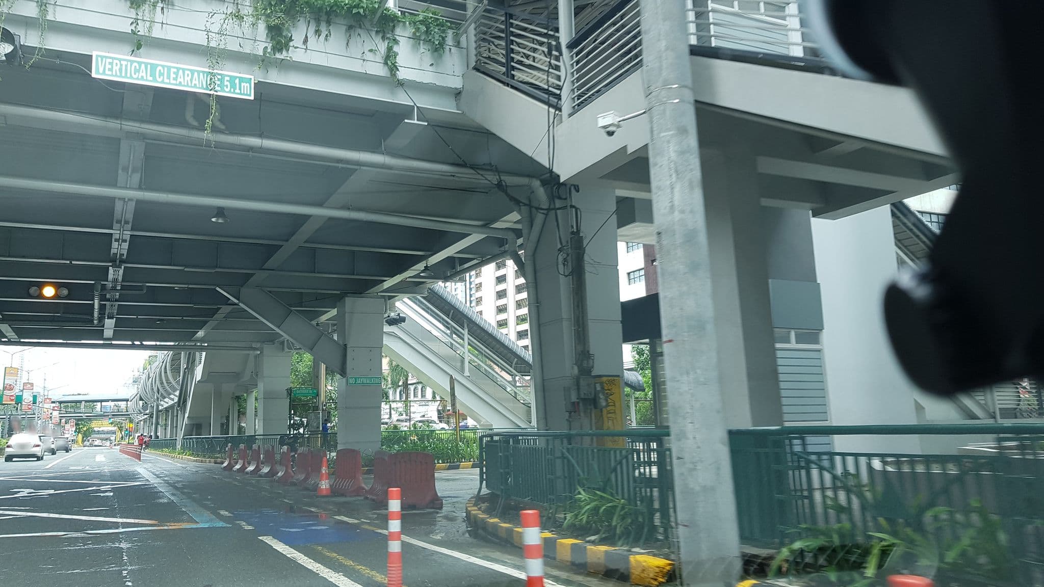 Street view near Currency Serviced Suites, Pasig City — © mhayd (CC BY-SA · Mapillary)