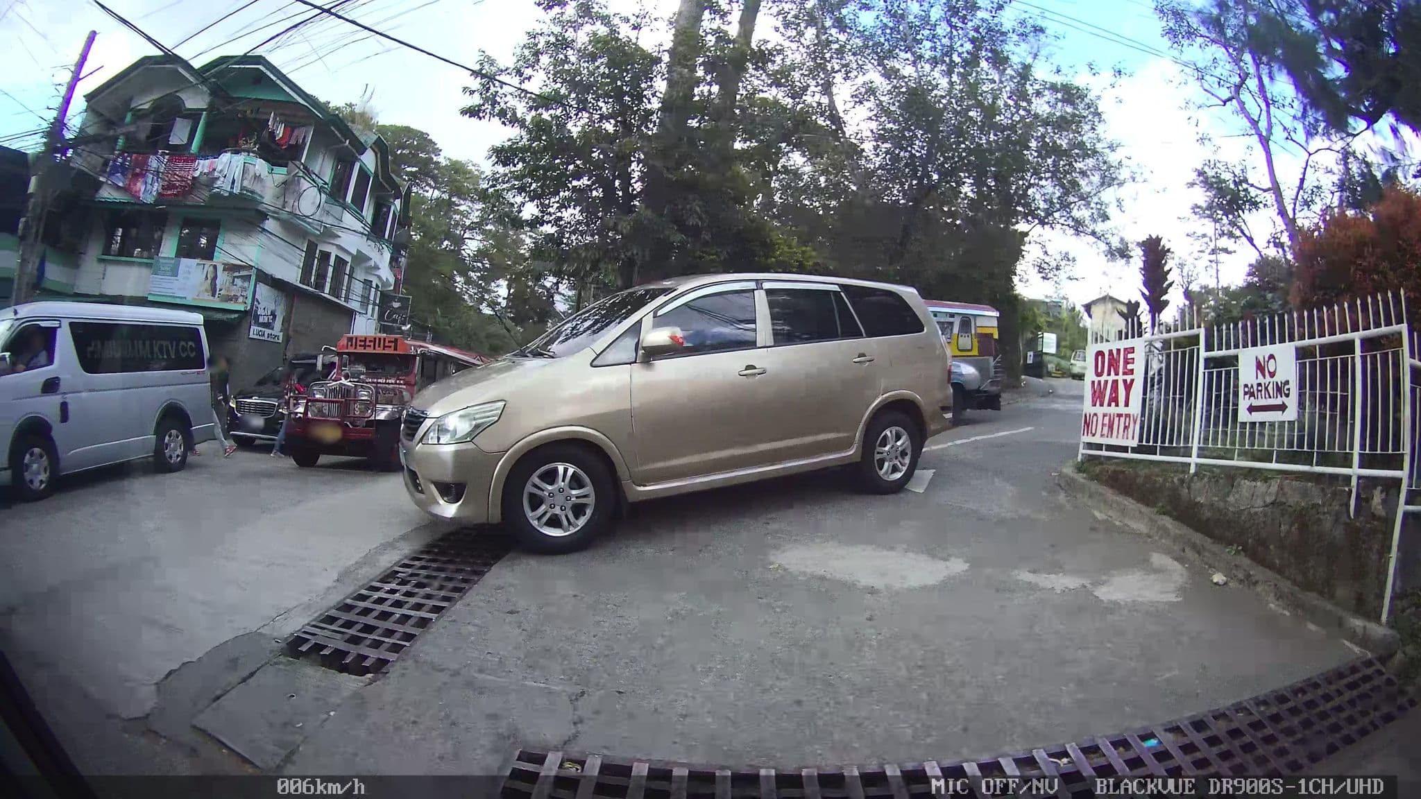 Street view near MilesHome Transient, Tuding — © Kaart---RIGHT (CC BY-SA · Mapillary)