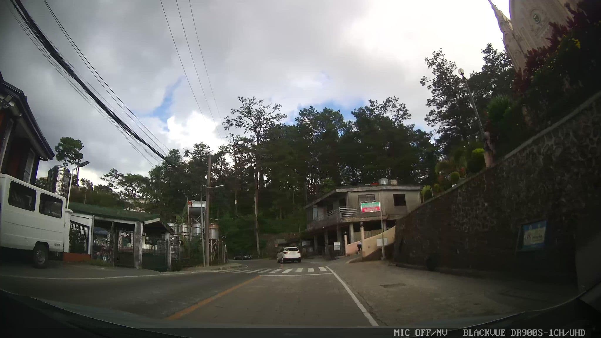 Street view near Bisrot Transient House, Tuding — © Kaart---FRONT (CC BY-SA · Mapillary)
