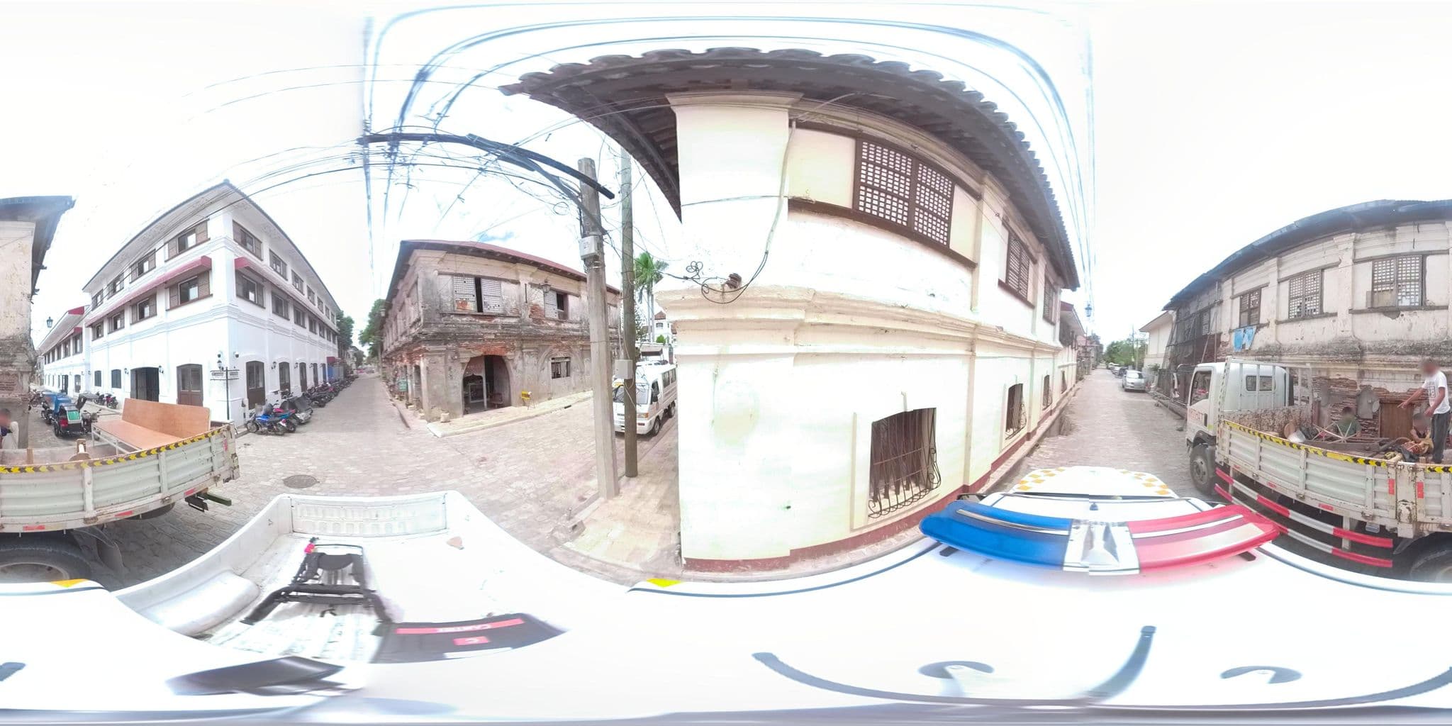 Street view near La Casa Blanca Hotel Vigan City, Vigan — © srdpmapping (CC BY-SA · Mapillary)