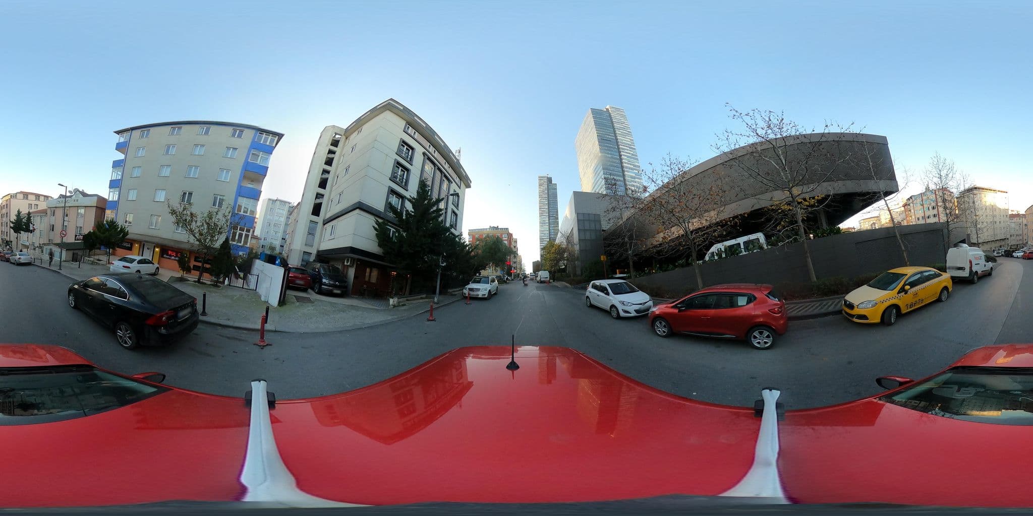 Street view near La Palace Mecidiyeköy Residence, Şişli — © ademturkmen (CC BY-SA · Mapillary)