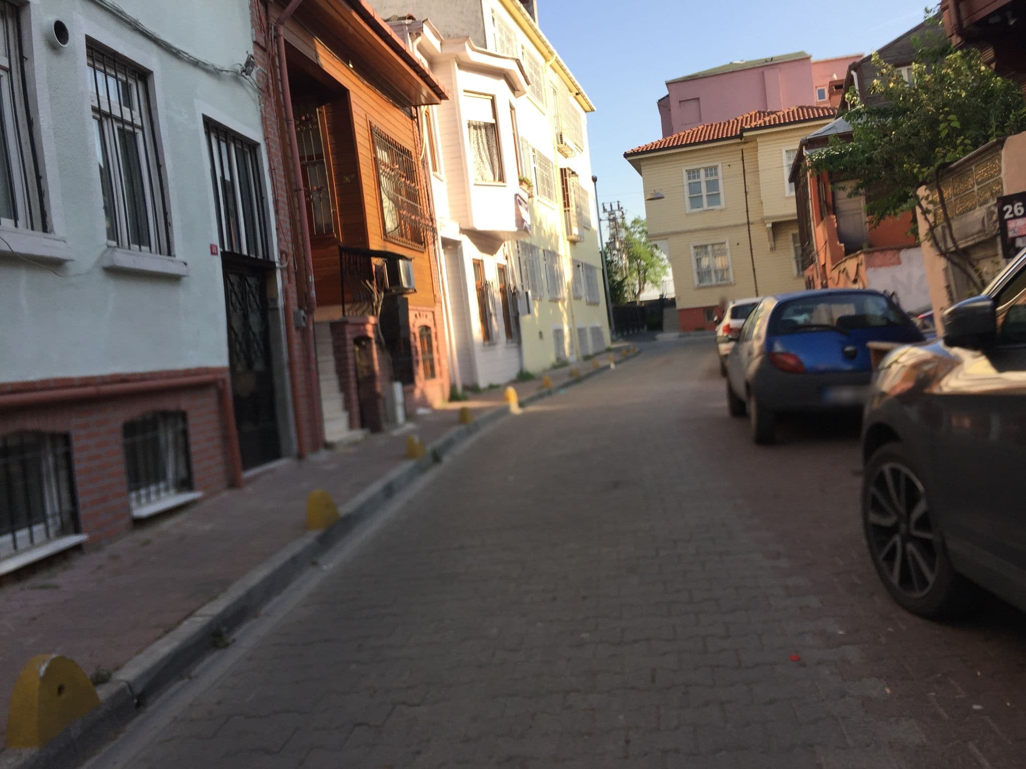 Street view near Ottoman Elegance Hotel, Sultanahmet — © sessiznotalar (CC BY-SA · Mapillary)