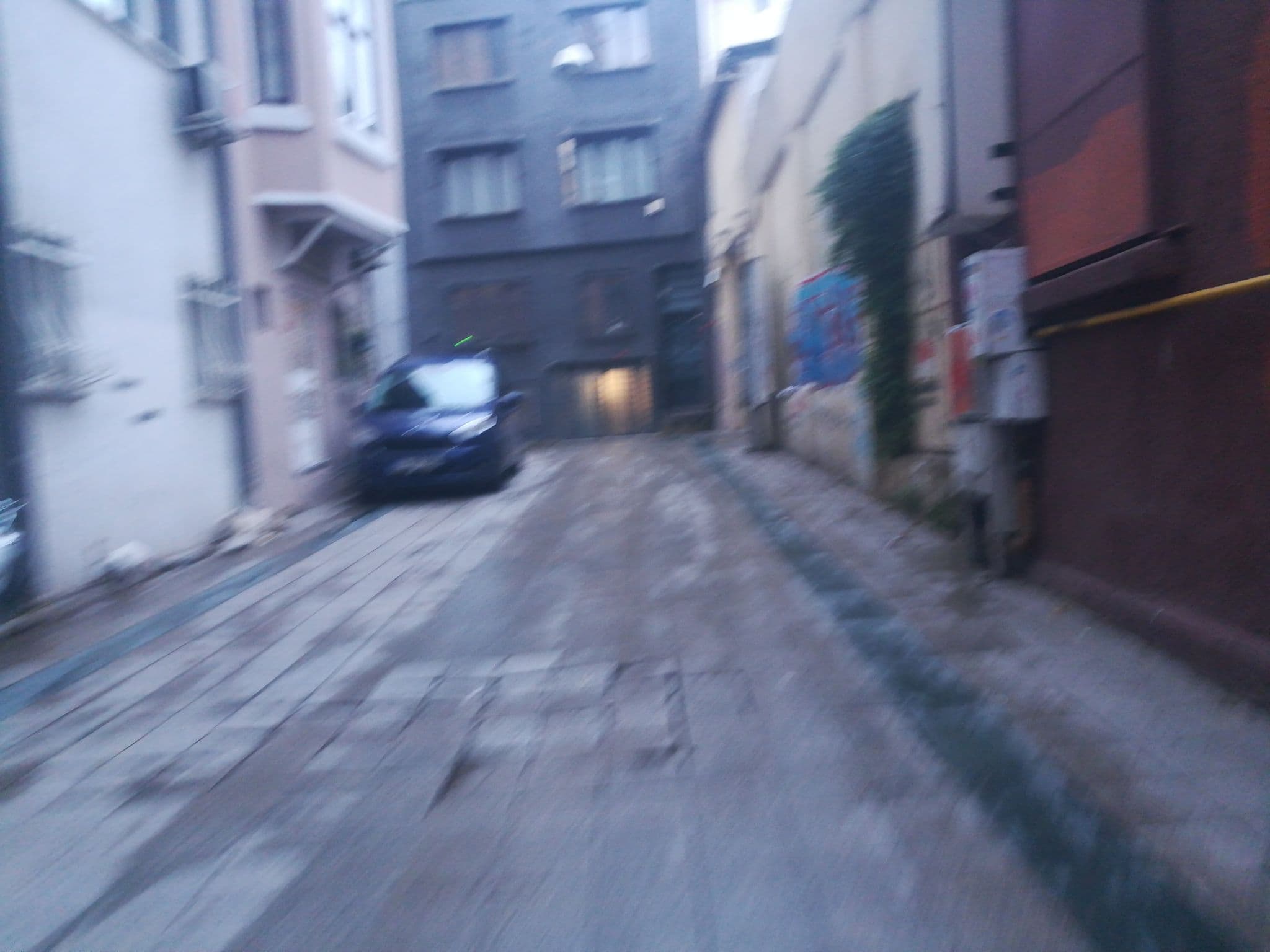 Street view near Alyon Suite Hotel, Eminönü — © mart_anne (CC BY-SA · Mapillary)