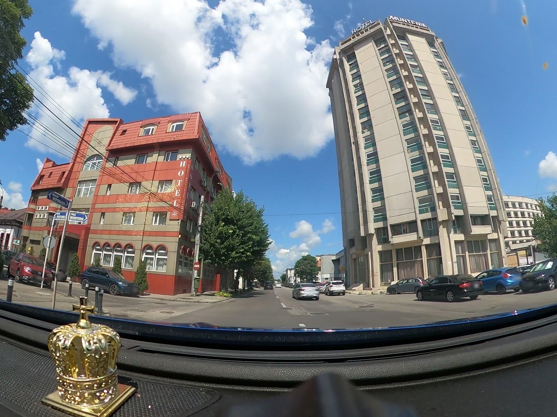Street view near Hoteluri Pitesti, Piteşti — © DARIUSDINCA (CC BY-SA · Mapillary)