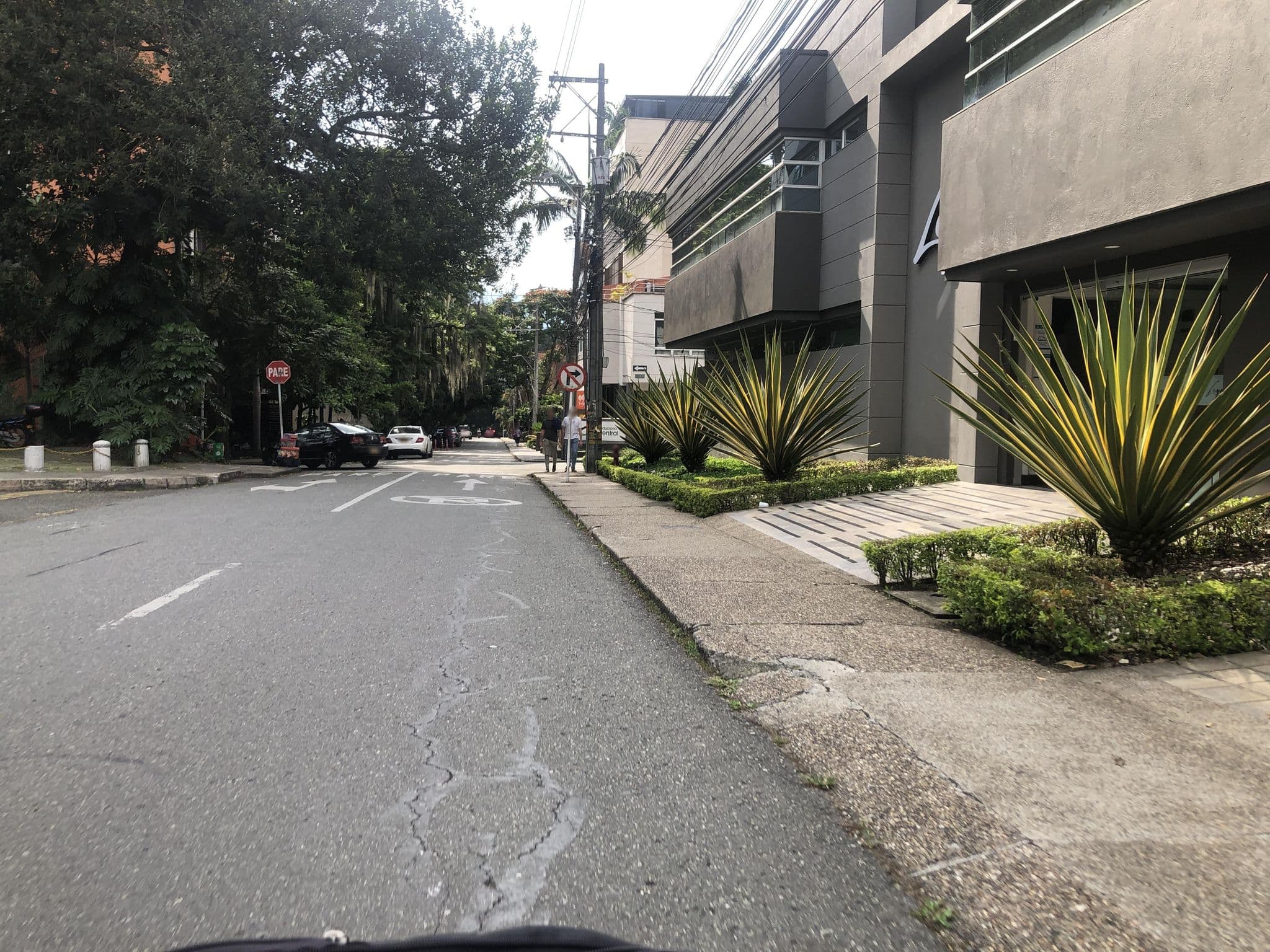 Street view near Hotel Loyds Medellín, Itagüí — © martinl1212 (CC BY-SA · Mapillary)
