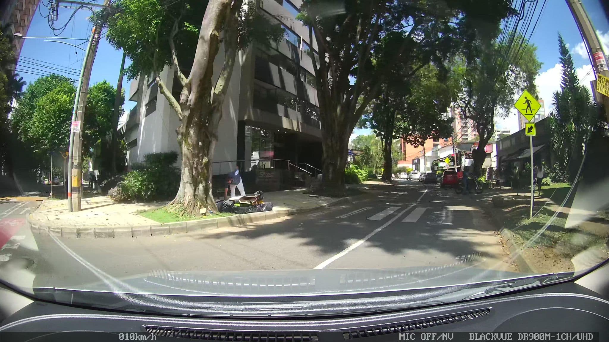 Street view near Hotel Sites Medellín, Itagüí — © kaart_4 (CC BY-SA · Mapillary)
