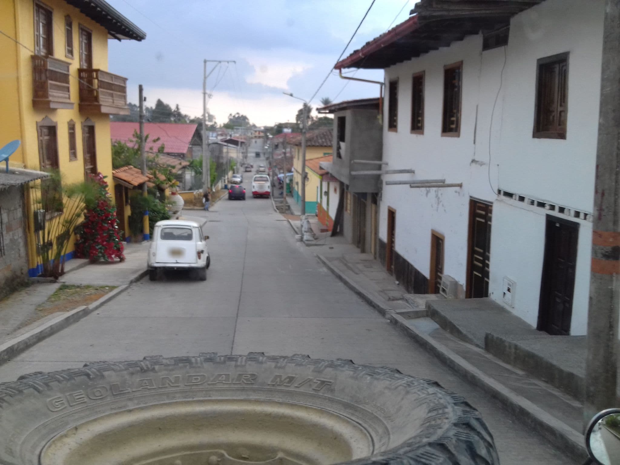 Street view near Descanso y sazon Hotel - Restaurante, Salento — © colombia_tour (CC BY-SA · Mapillary)