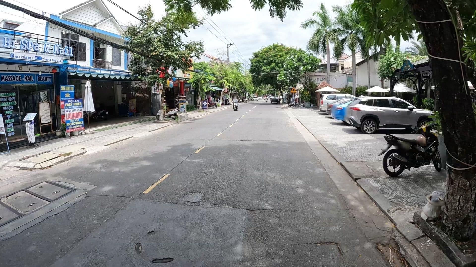 Street view near Hadana Boutique Resort Hoi An, Hoi An — © lucomsky (CC BY-SA · Mapillary)