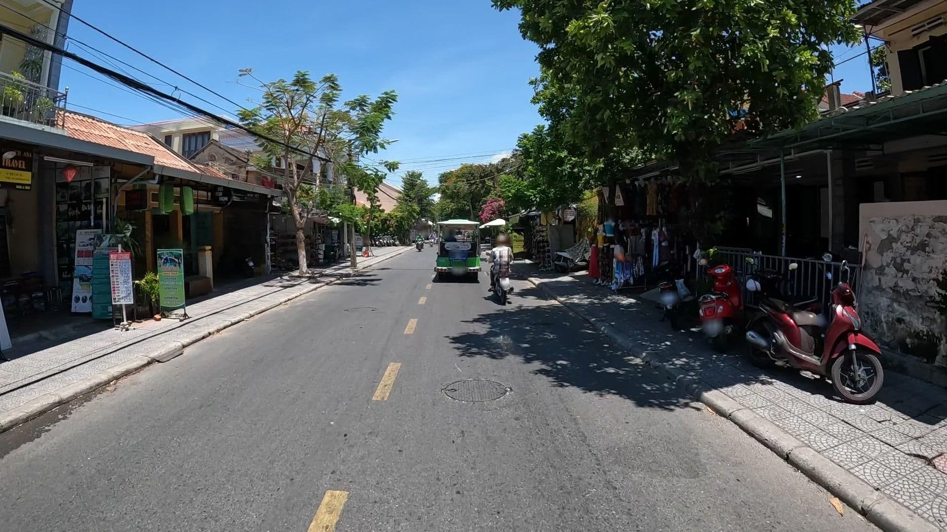 Street view near Hoian Central Hotel, Hoi An — © lucomsky (CC BY-SA · Mapillary)