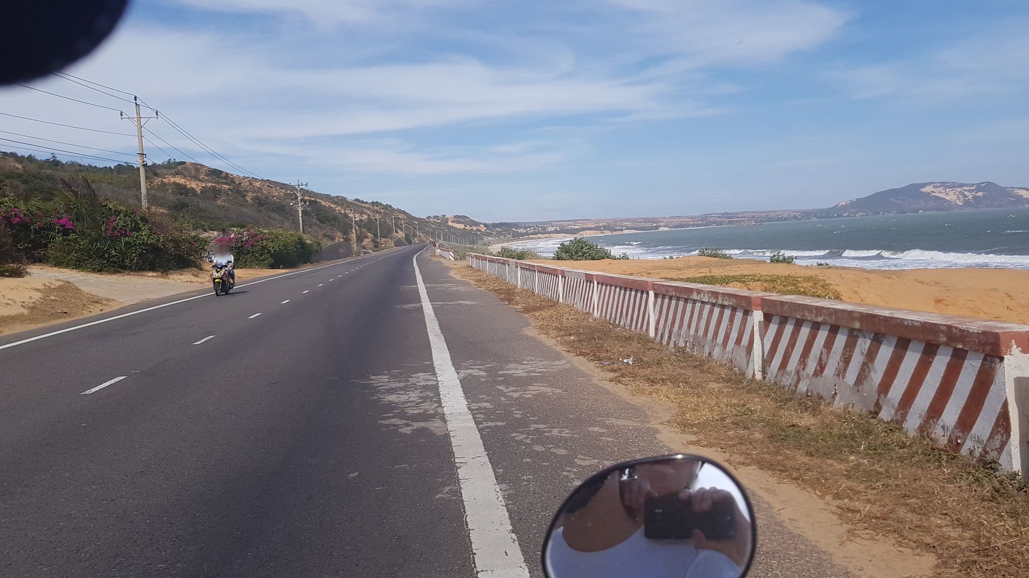 Street view near The Raclay Mandala Cham Bay Mui Ne - Phan Thiết, Mui Ne — © nielsthemapper (CC BY-SA · Mapillary)
