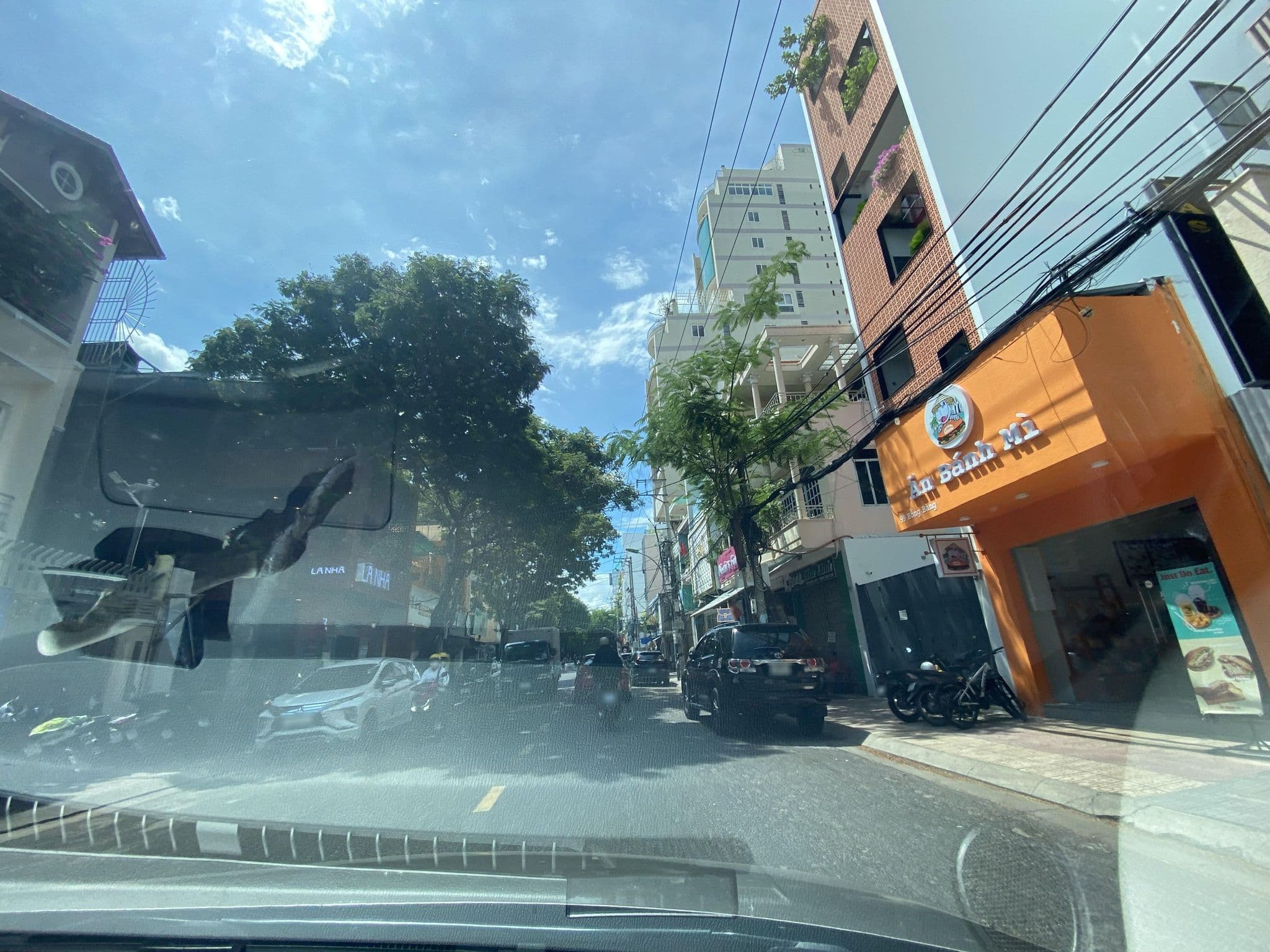 Street view near ASTICA HOTEL NHA TRANG, Nha Trang — © DriveWithHoang (CC BY-SA · Mapillary)