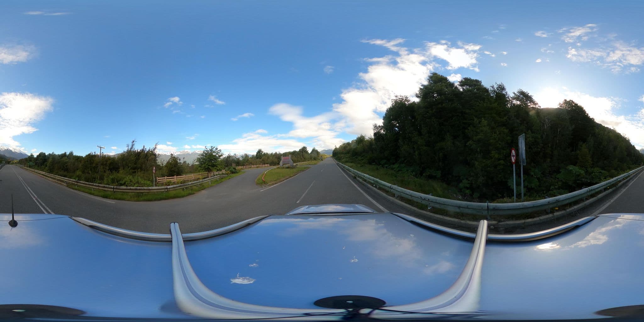 Street view near Yelcho en la Patagonia - Hotel, Chaitén — © Kaart_Local (CC BY-SA · Mapillary)