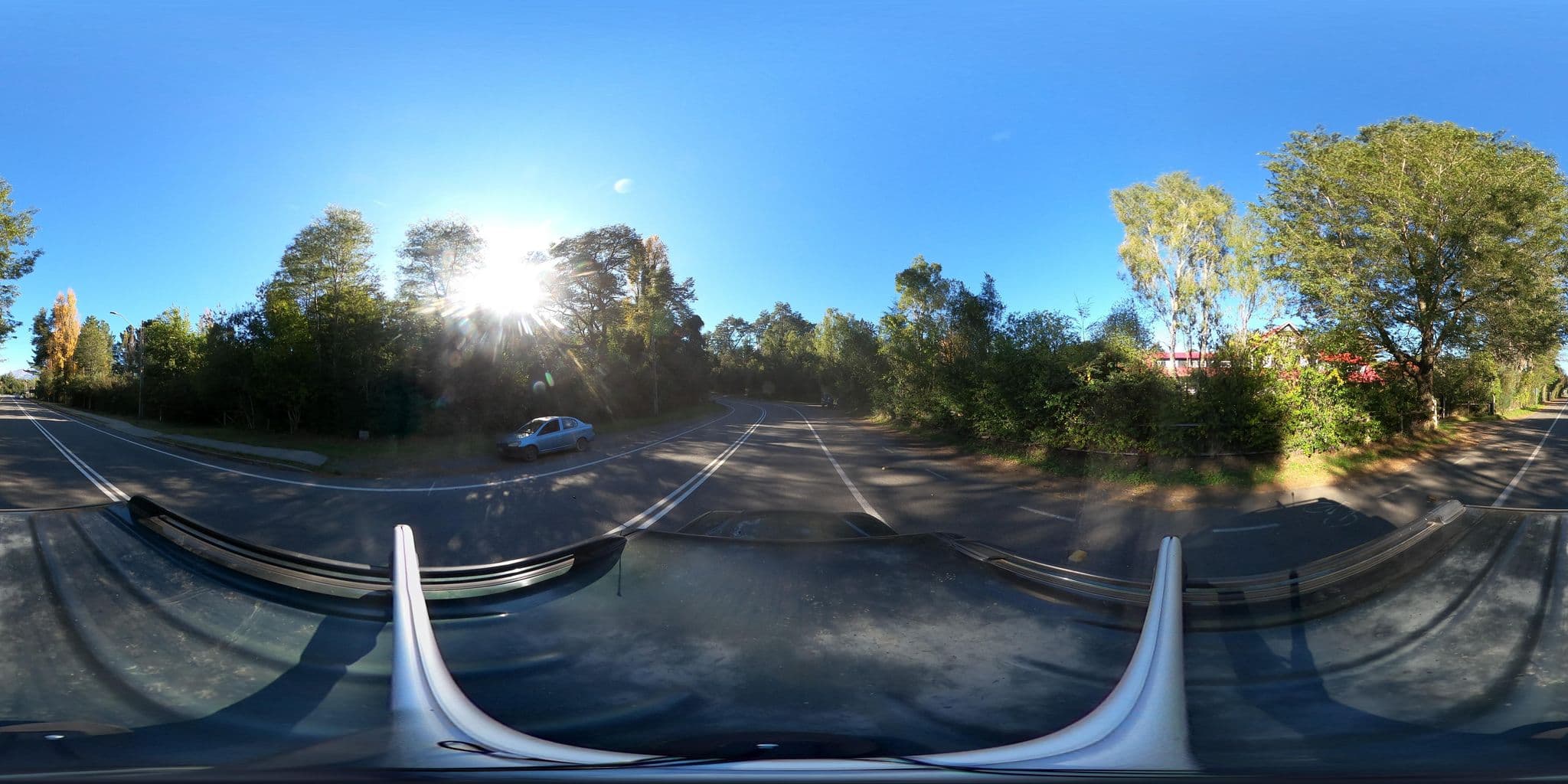 Street view near Hotel Ensenada, La Ensenada — © Kaart_Local (CC BY-SA · Mapillary)