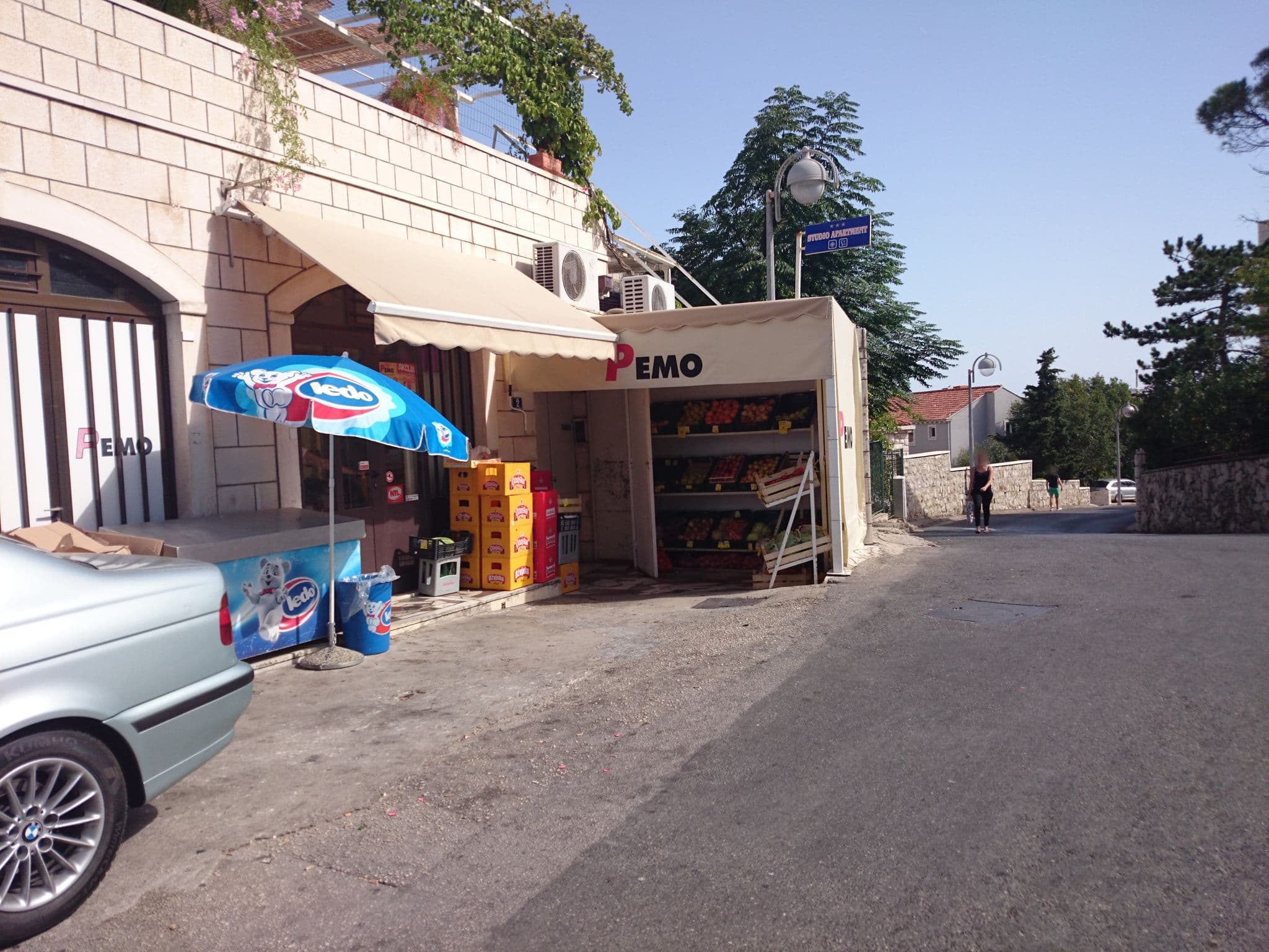 Street view near HI Hostel Dubrovnik, Dubrovnik — © ebel (CC BY-SA · Mapillary)