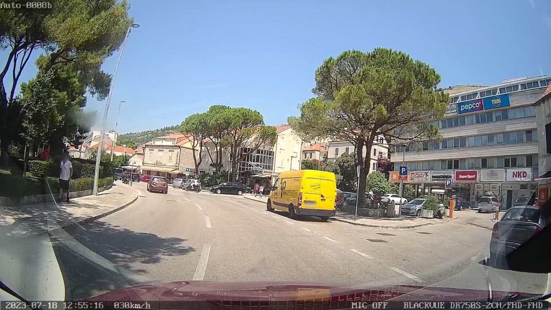 Street view near Sea Breeze Hostel, Mokošica — © rdnnk (CC BY-SA · Mapillary)