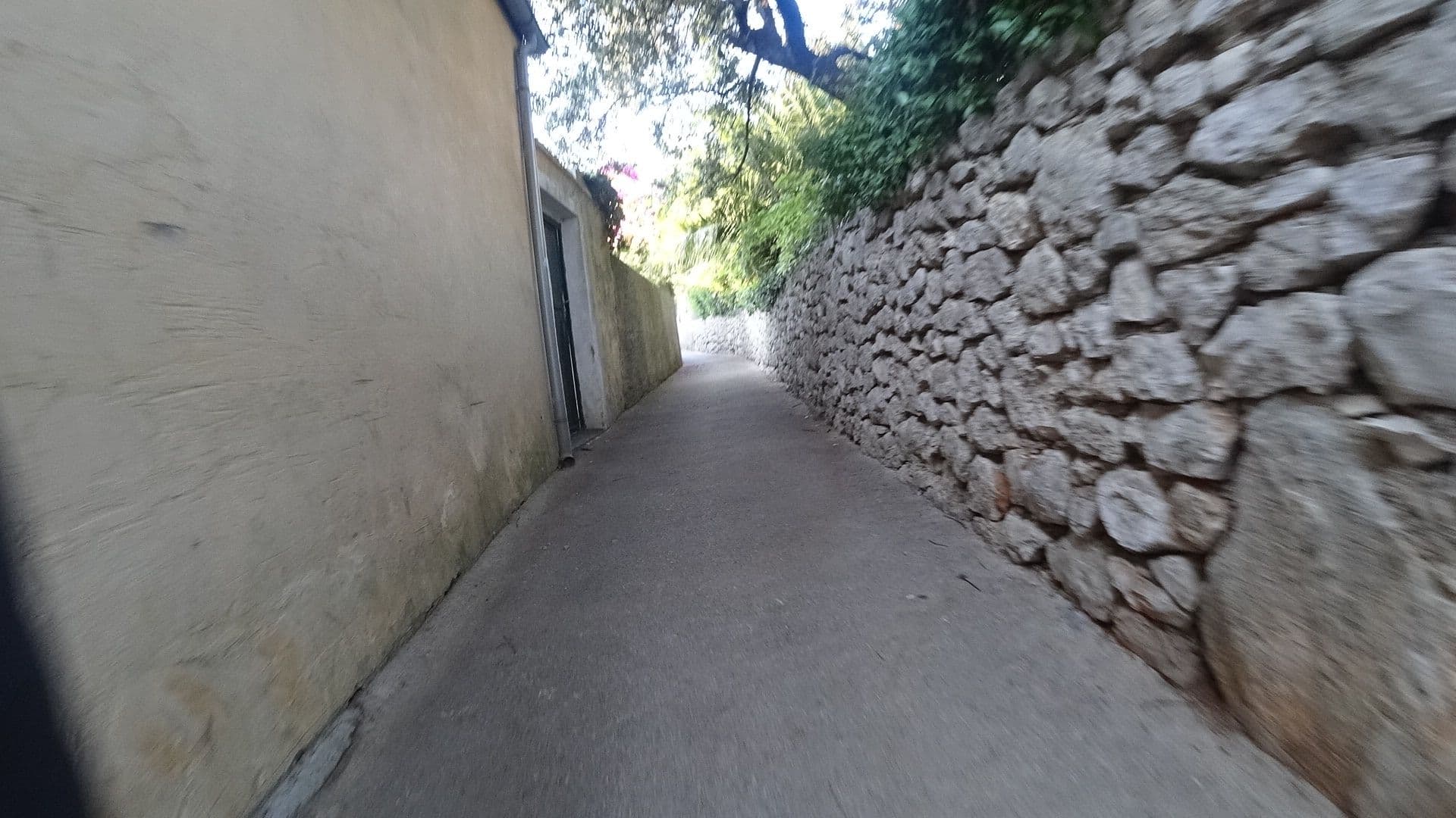 Street view near HI Hostel Veli Losinj, Mali Lošinj — © isvedic (CC BY-SA · Mapillary)