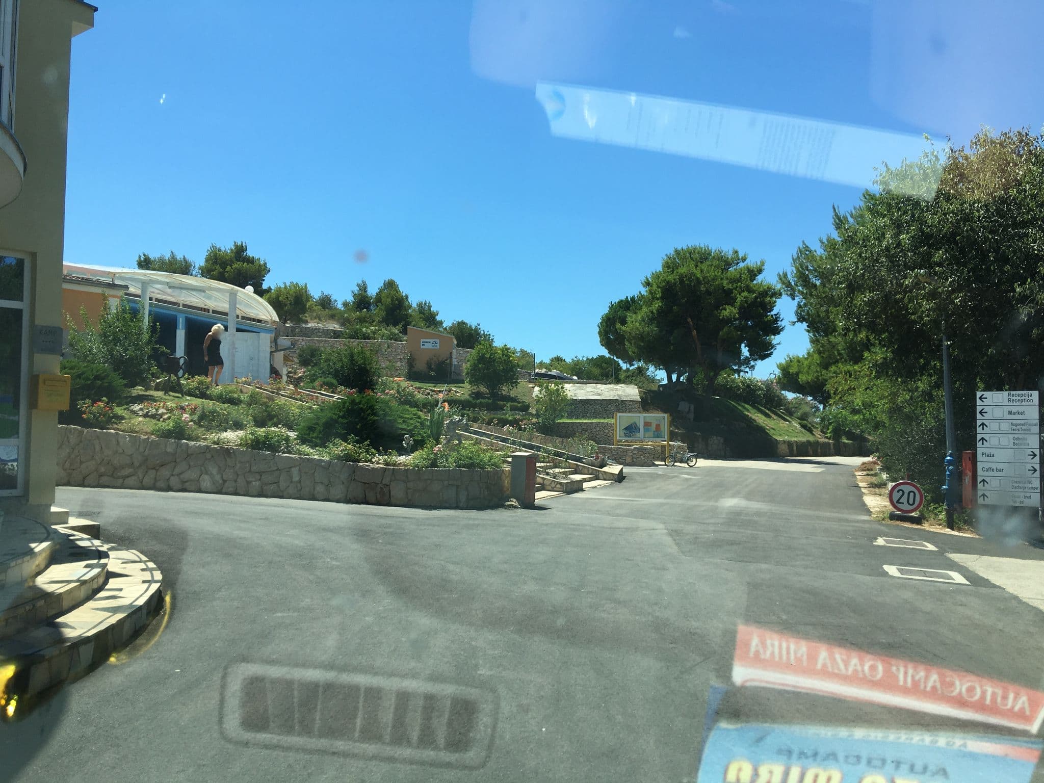 Street view near Oaza Mira auto kamp, Pakoštane — © kgvx (CC BY-SA · Mapillary)
