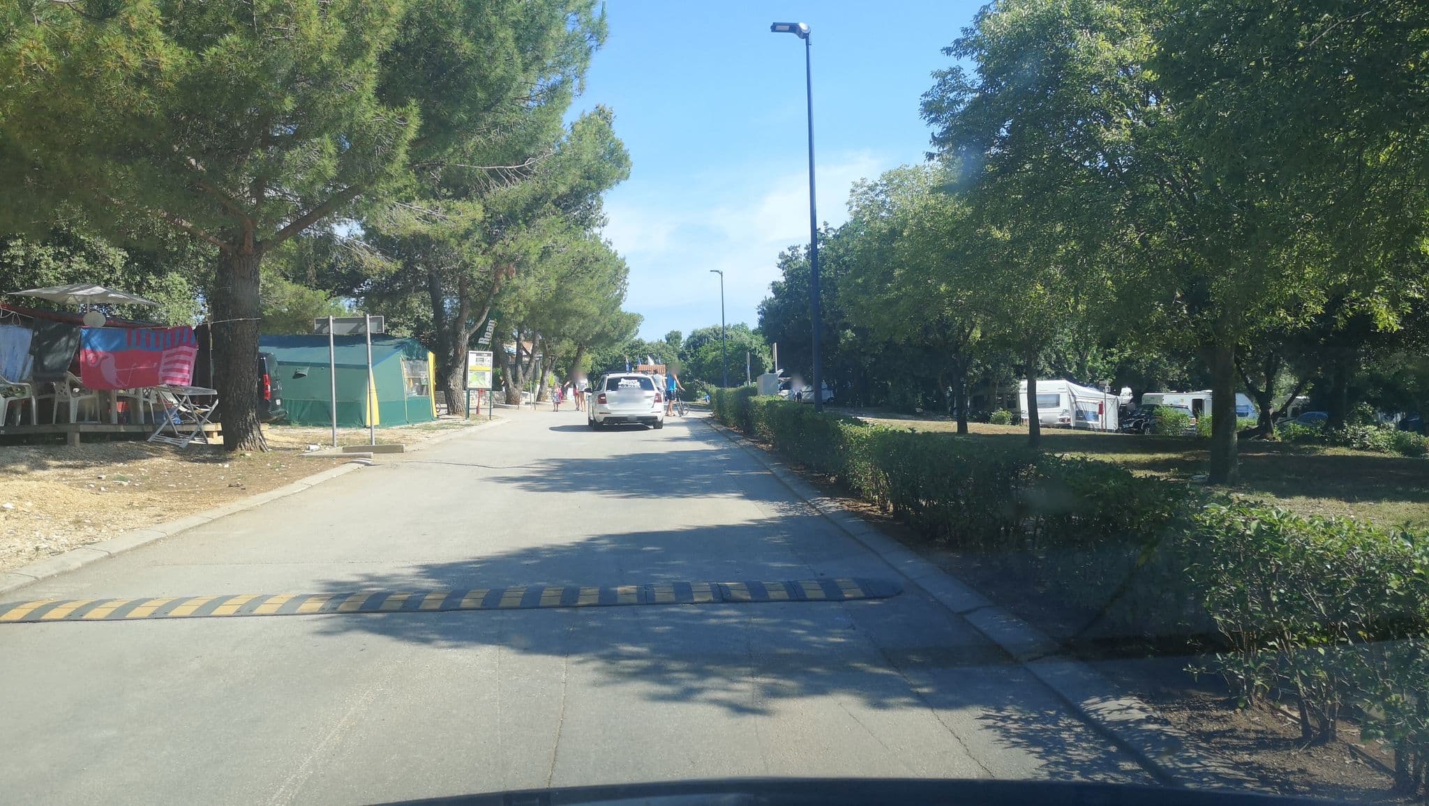 Street view near Maistra Camping Veštar Mobile homes, Rovinj — © schu_r (CC BY-SA · Mapillary)