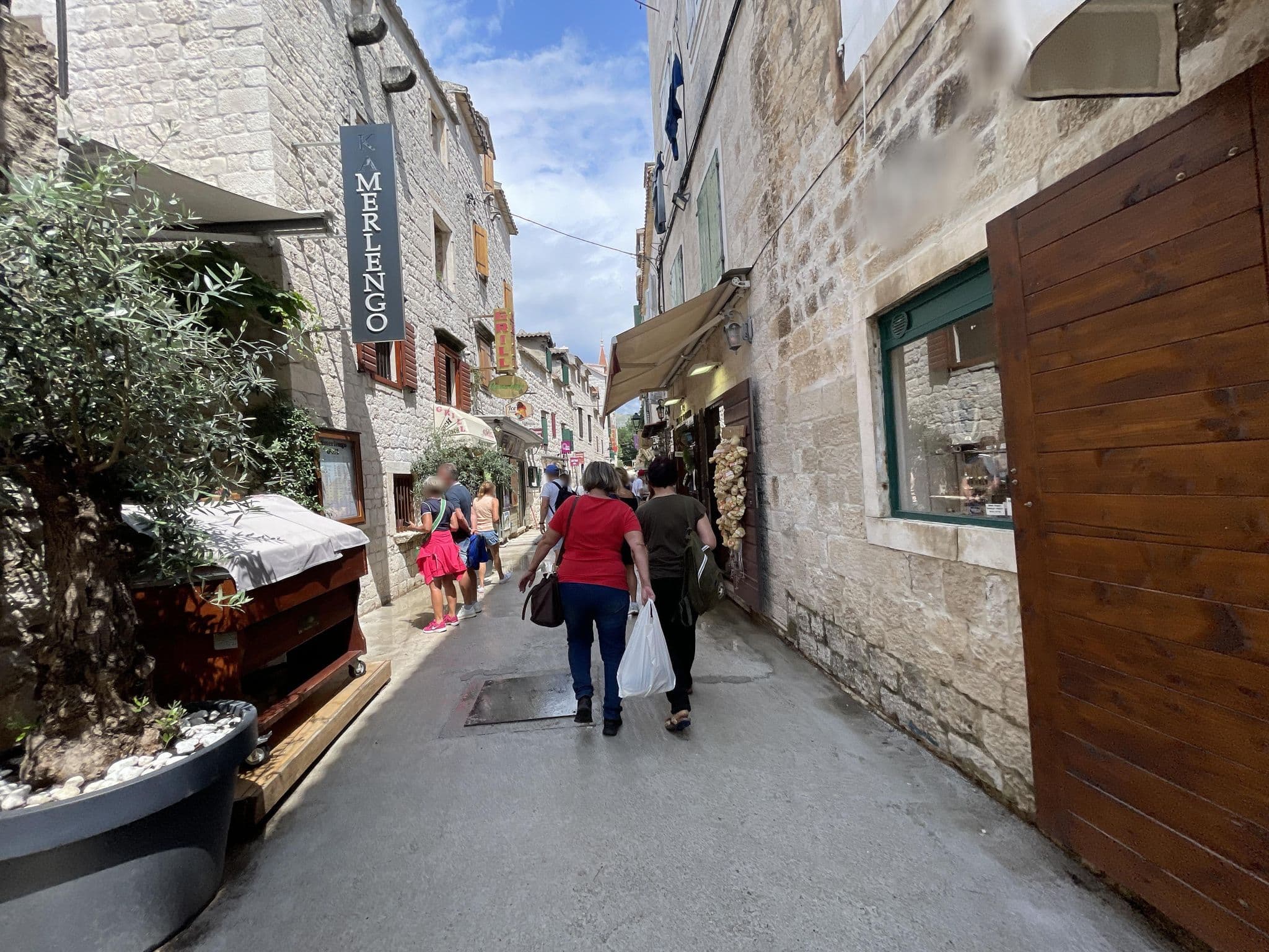 Street view near Villa Ivanka, Trogir — © filipb (CC BY-SA · Mapillary)