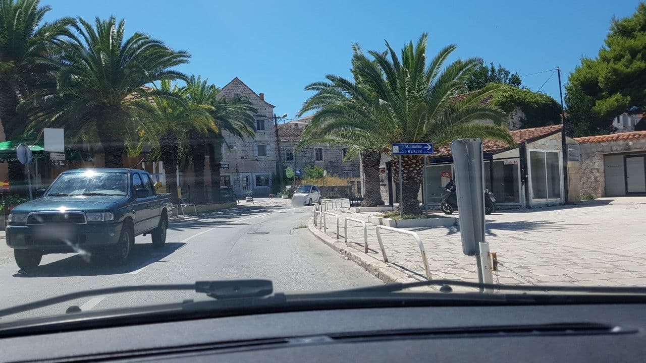 Street view near APARTMENTS YACHT MARINA Bella Vista, Trogir — © mik007 (CC BY-SA · Mapillary)