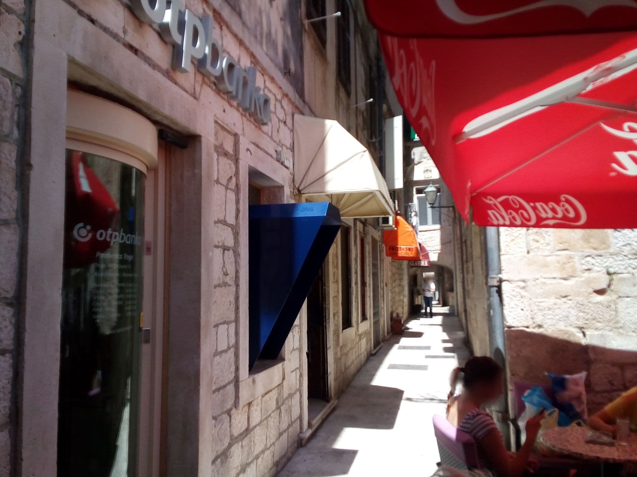 Street view near Dragazzo Guesthouse, Trogir — © karthoo (CC BY-SA · Mapillary)