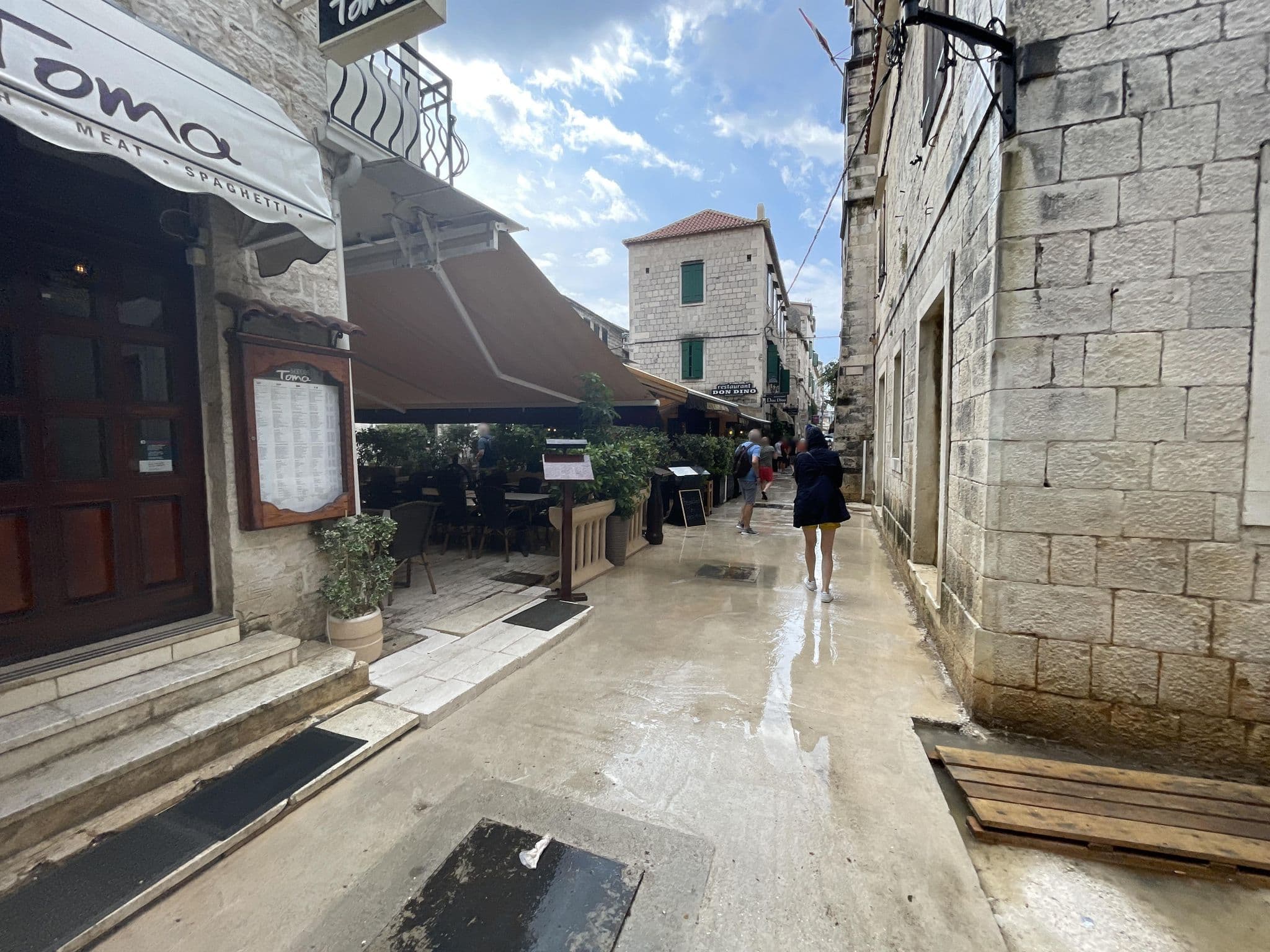 Street view near Villa Mara, Trogir — © filipb (CC BY-SA · Mapillary)