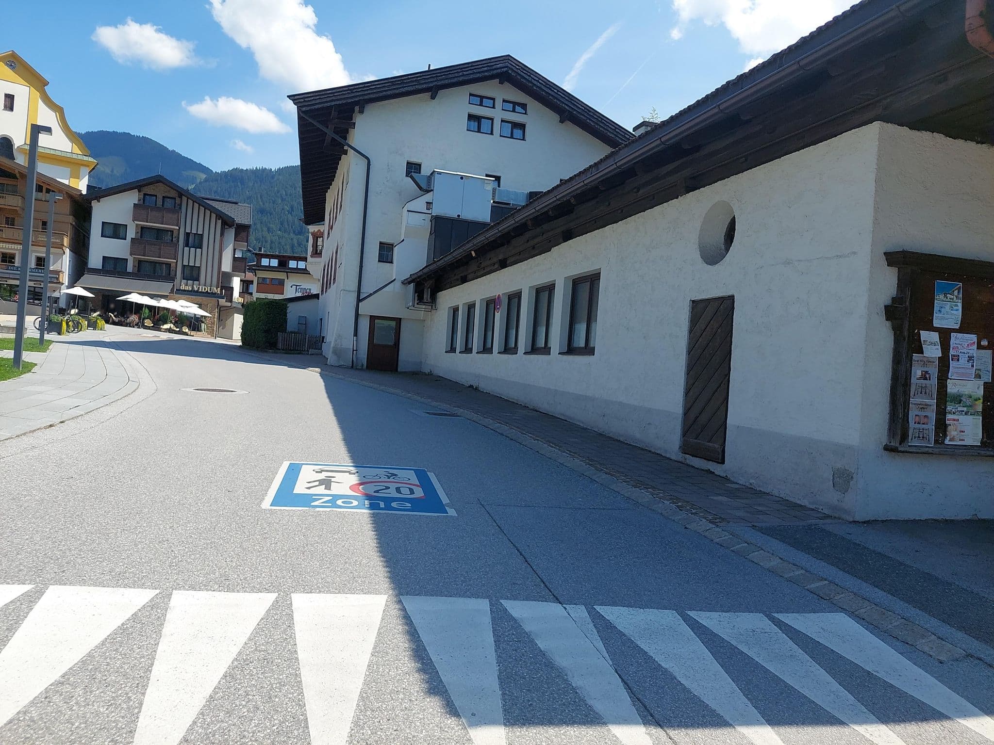 Street view near Der Postwirt, Söll — © viavista (CC BY-SA · Mapillary)