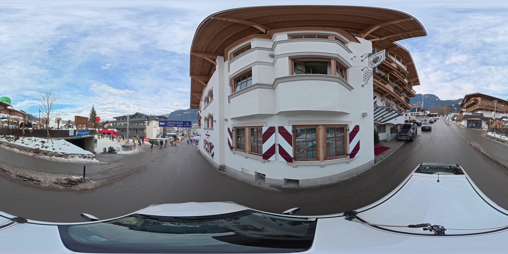 Street view near Hotel Kaiserhof Kitzbühel, Kitzbühel — © osmplus_org (CC BY-SA · Mapillary)
