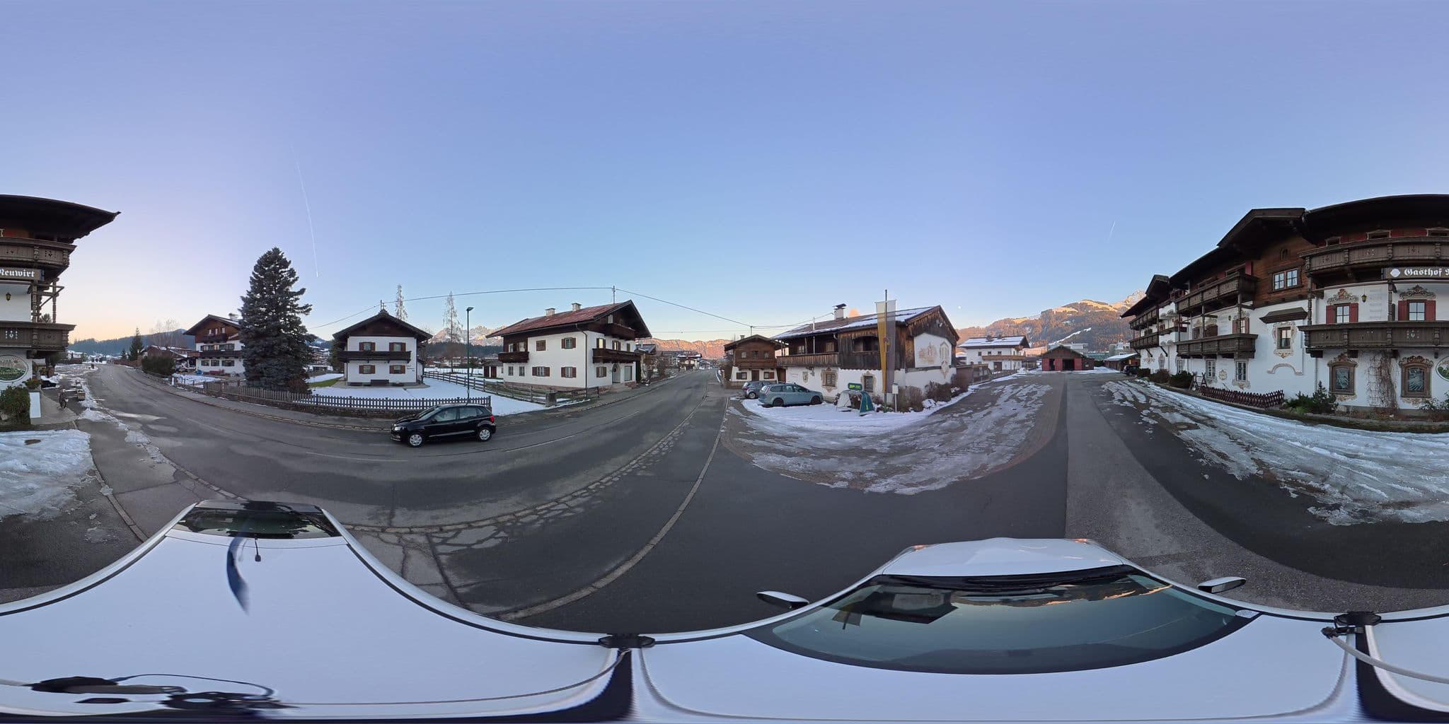 Street view near Hotel Neuwirt Kaiserhotels, Oberndorf in Tirol — © osmplus_org (CC BY-SA · Mapillary)