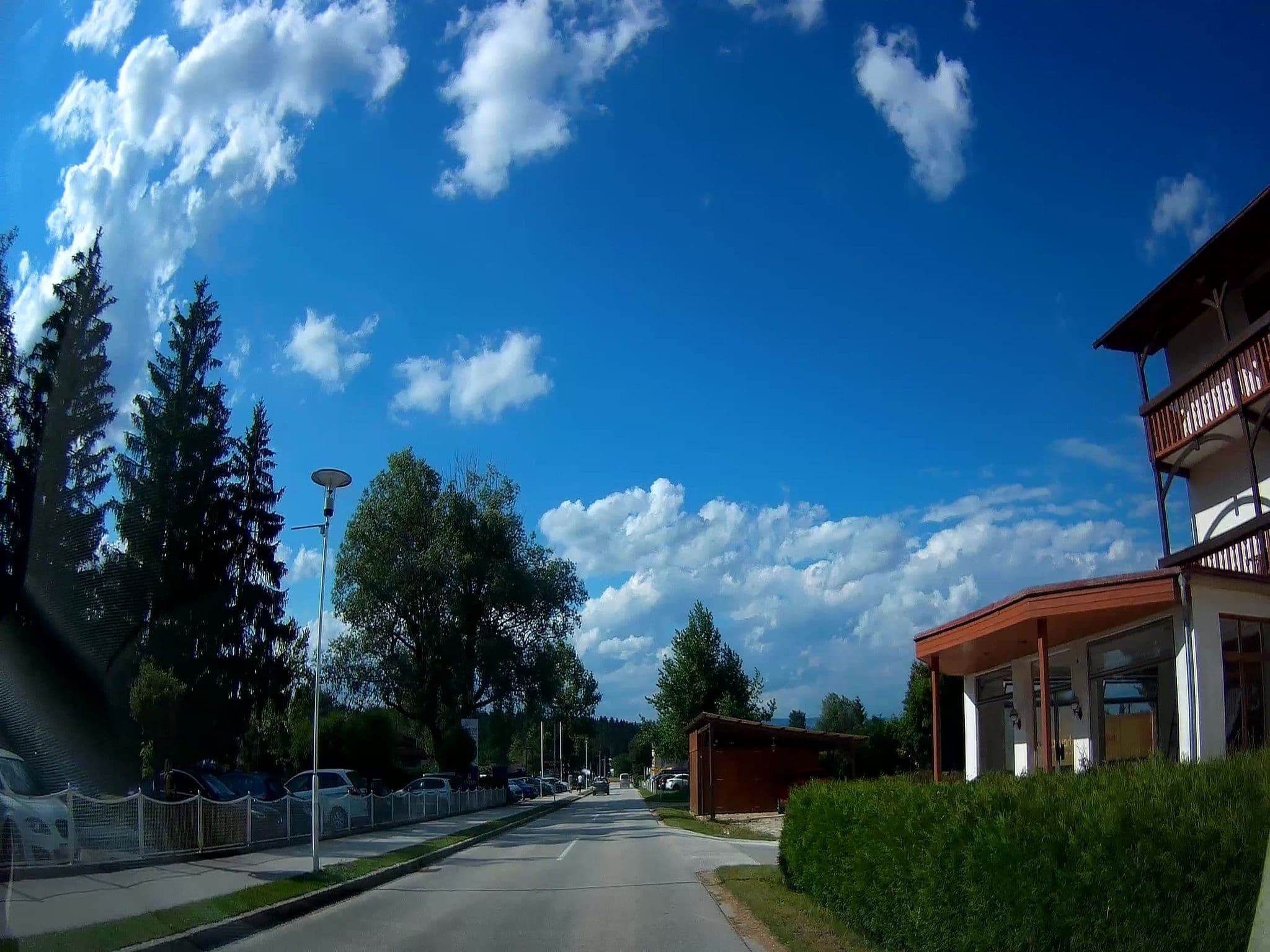 Street view near Das Alpensee, Kühnsdorf — © fuchserl (CC BY-SA · Mapillary)