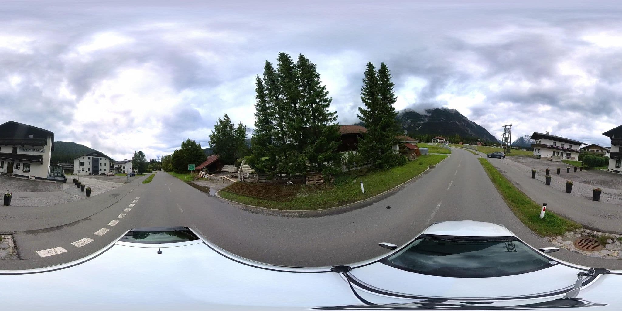 Street view near Mountain Motel, Leutasch — © osmplus_org (CC BY-SA · Mapillary)