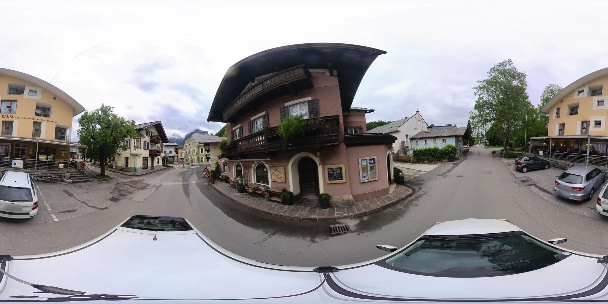 Street view near Cafe Konditorei Dankl Hotel & Restaurant, Lofer — © osmplus_org (CC BY-SA · Mapillary)