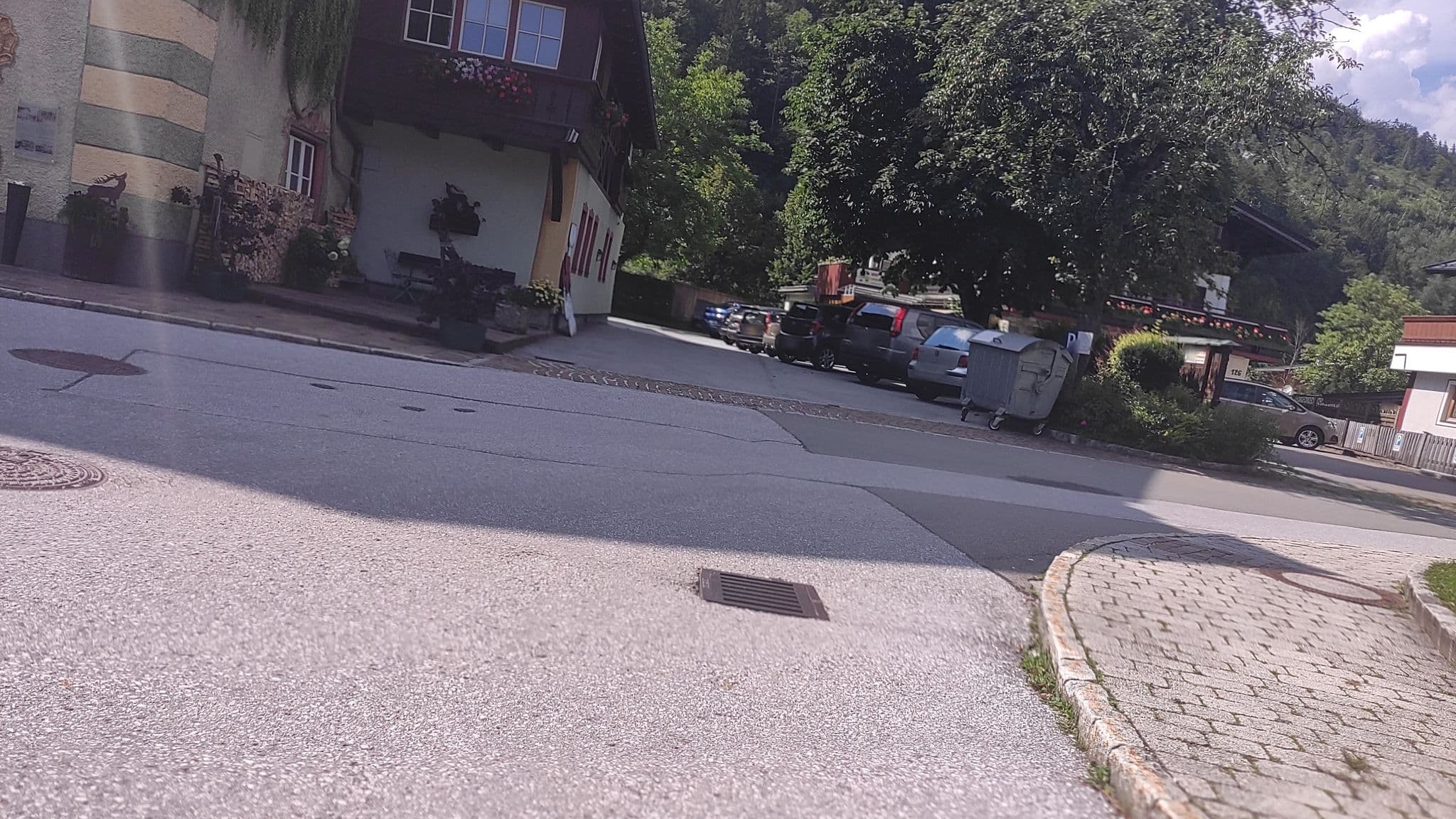 Street view near Hotel-Wirtshaus Zum Schweizer, Lofer — © consens_verkehrsplanung (CC BY-SA · Mapillary)