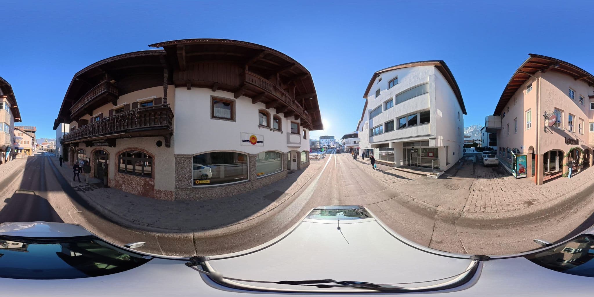 Street view near Bergwell-Hotel Dorfschmiede, Sankt Johann in Tirol — © osmplus_org (CC BY-SA · Mapillary)