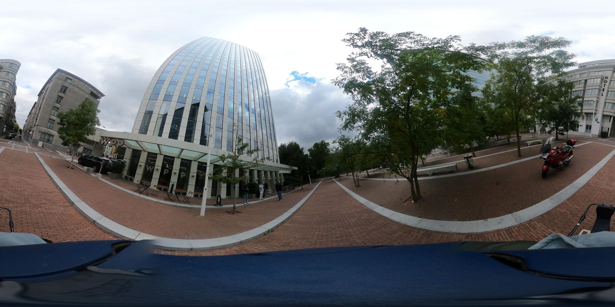Street view near The Hoxton, Brussels, Saint-Josse-ten-Noode — © thierry1030 (CC BY-SA · Mapillary)