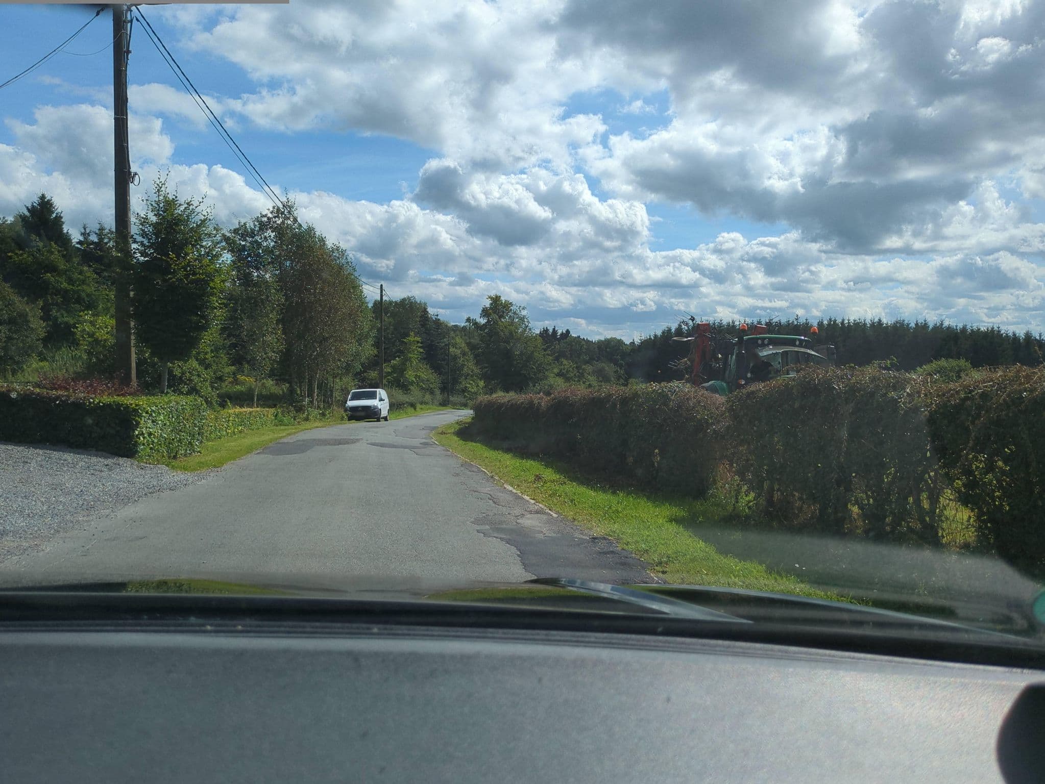 Street view near Au Chat'rme des Blanches Pierres-Francorchamps, Francorchamps — © helfrich (CC BY-SA · Mapillary)