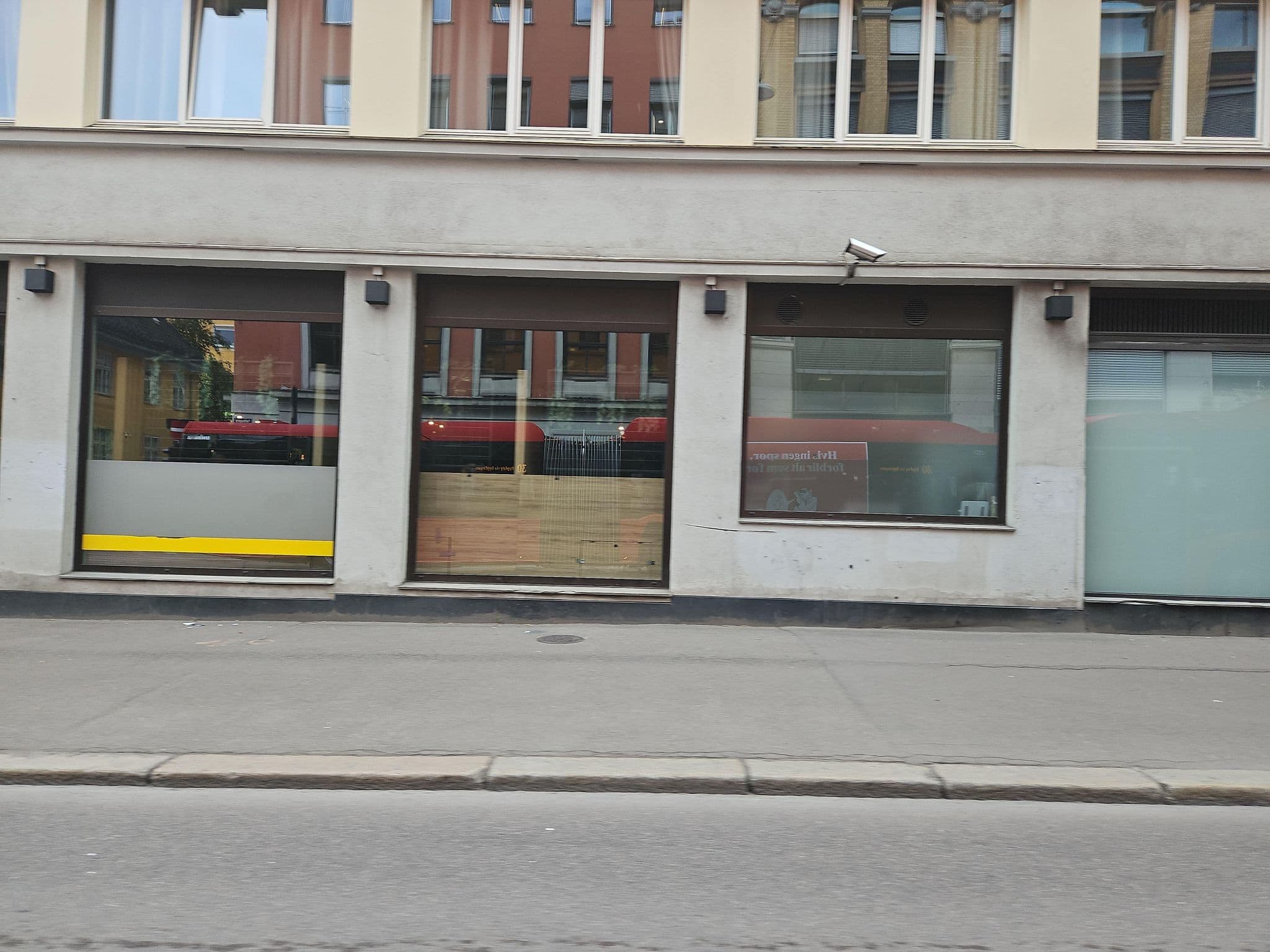 Street view near Comfort Hotel Børsparken, Oslo — © pbb (CC BY-SA · Mapillary)