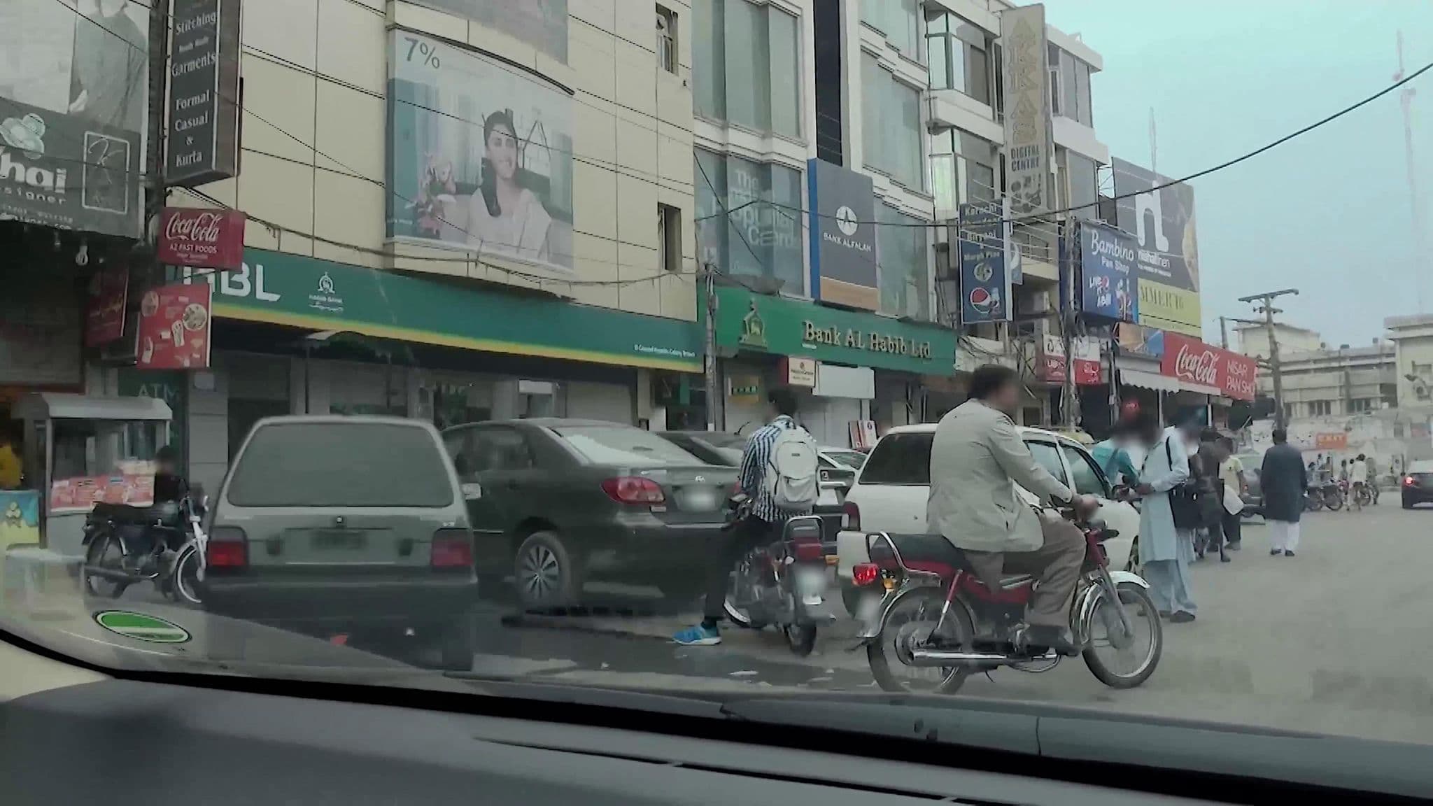 Street view near Adeel Boys Hostel Faisalabad, Faisalabad — © cut (CC BY-SA · Mapillary)