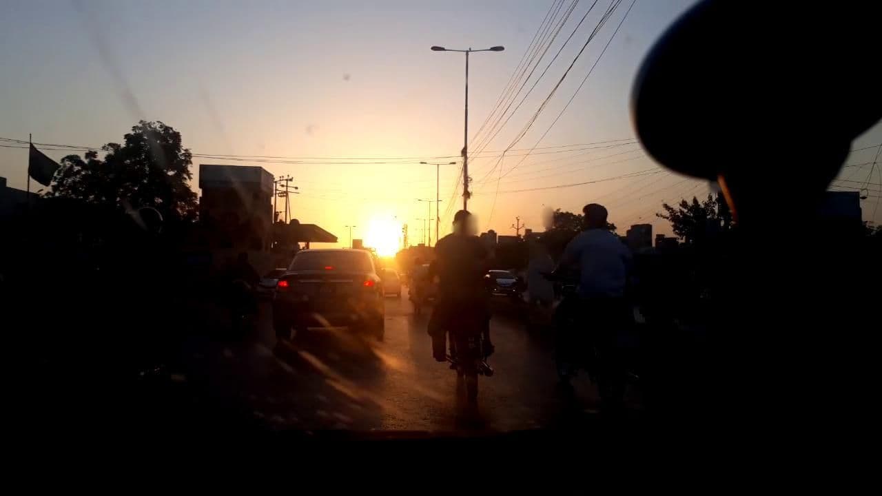Street view near Avari hotel Karachi, Pakistan Employees Cooperative Housing Society — © roadroid (CC BY-SA · Mapillary)