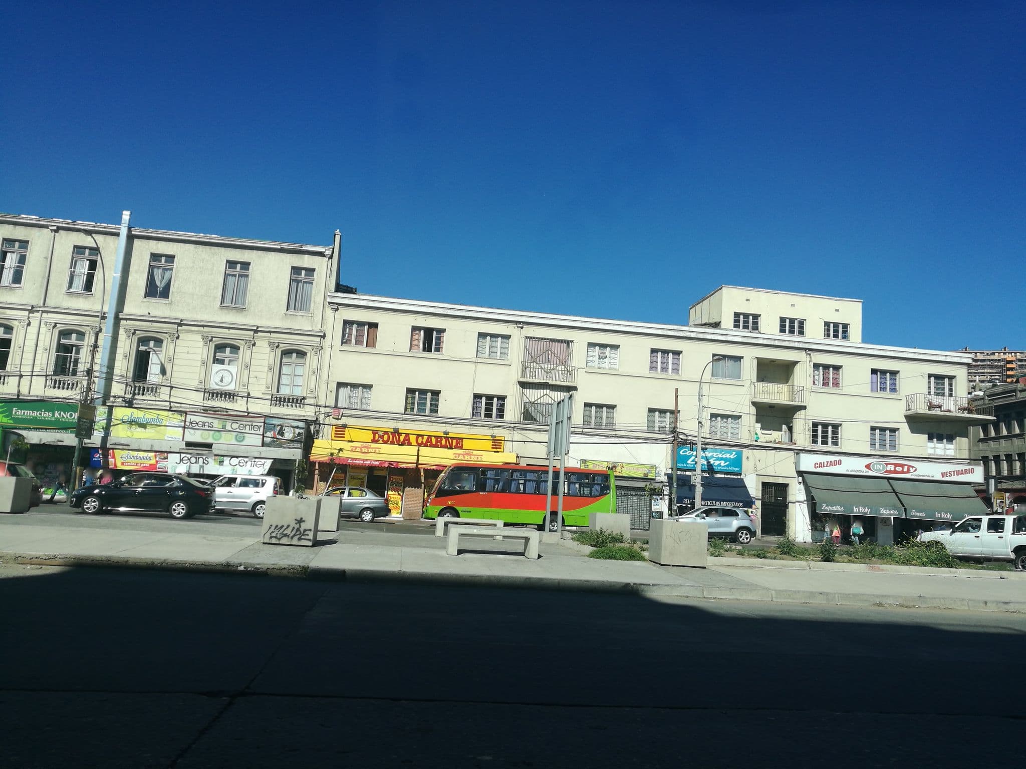 Street view near Latinoamericano Hostel, Valparaíso