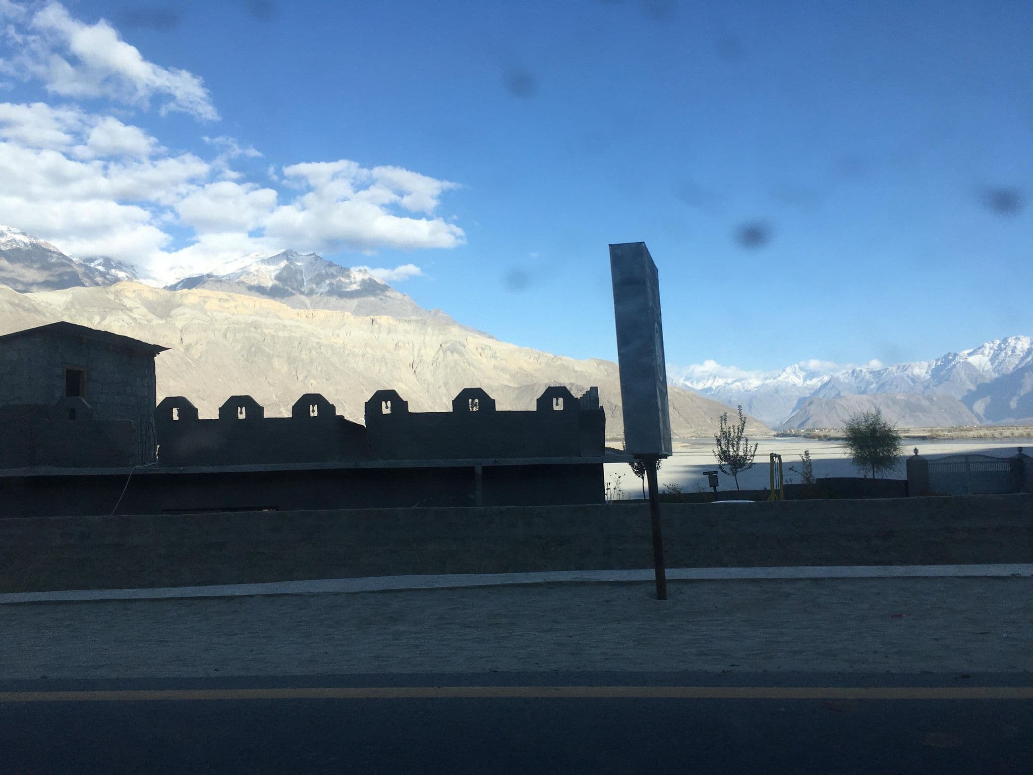 Street view near North Fields Resorts, Skardu — © Mishele90 (CC BY-SA · Mapillary)