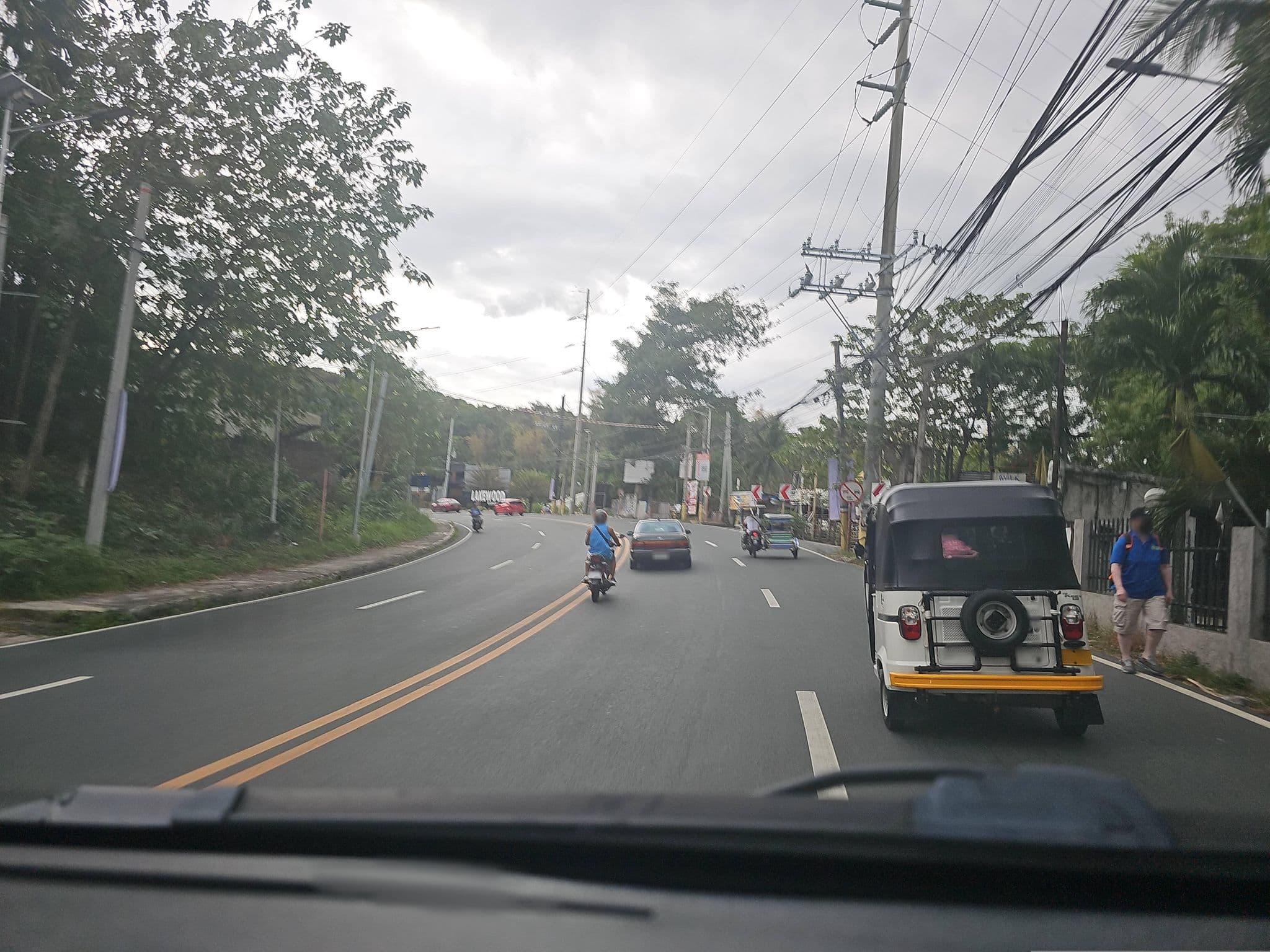 Street view near Palms Springs Resort and Hotel, Los Baños — © Jongkiko (CC BY-SA · Mapillary)