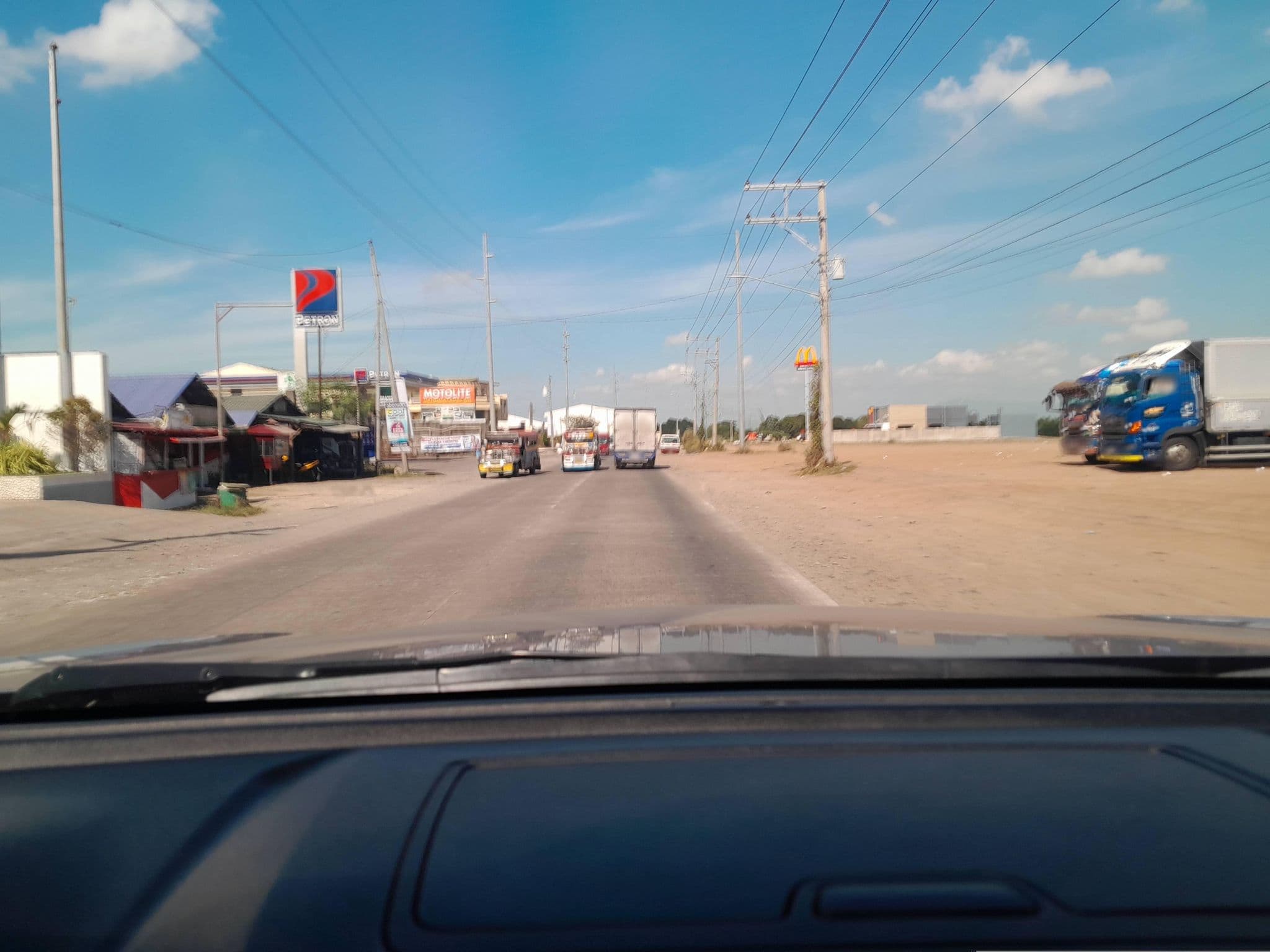 Street view near SouthPark Hotel, Capucnasan — © ericb1983 (CC BY-SA · Mapillary)