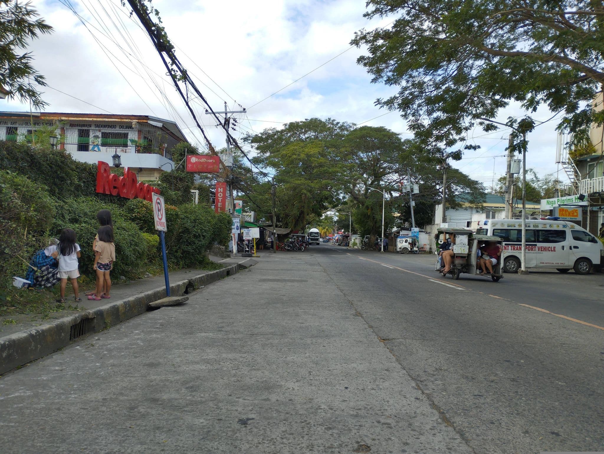Street view near Citi Garden Suites, Naga — © utteringmute (CC BY-SA · Mapillary)