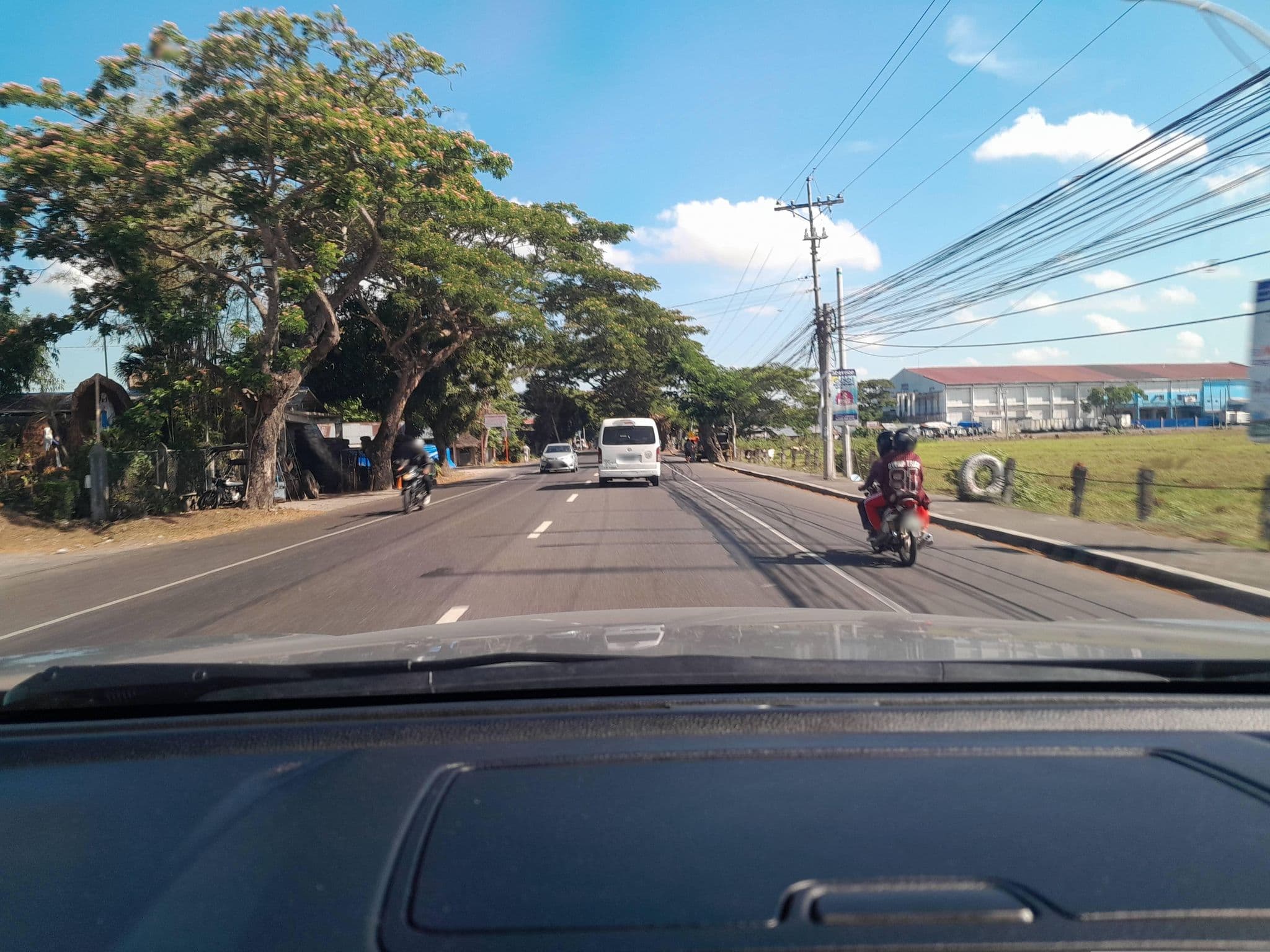 Street view near OYO 1037 Lendes Tourist Inn Main, Cadlan — © ericb1983 (CC BY-SA · Mapillary)