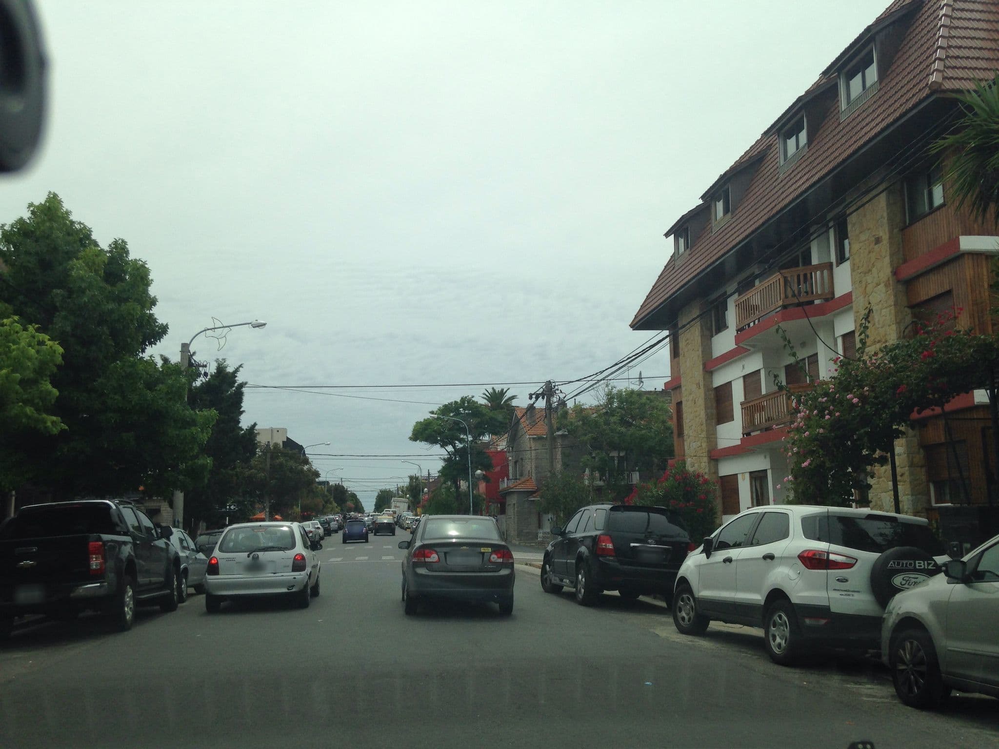Street view near Hotel Bagu Playa Grande, Mar del Plata — © maryann (CC BY-SA · Mapillary)