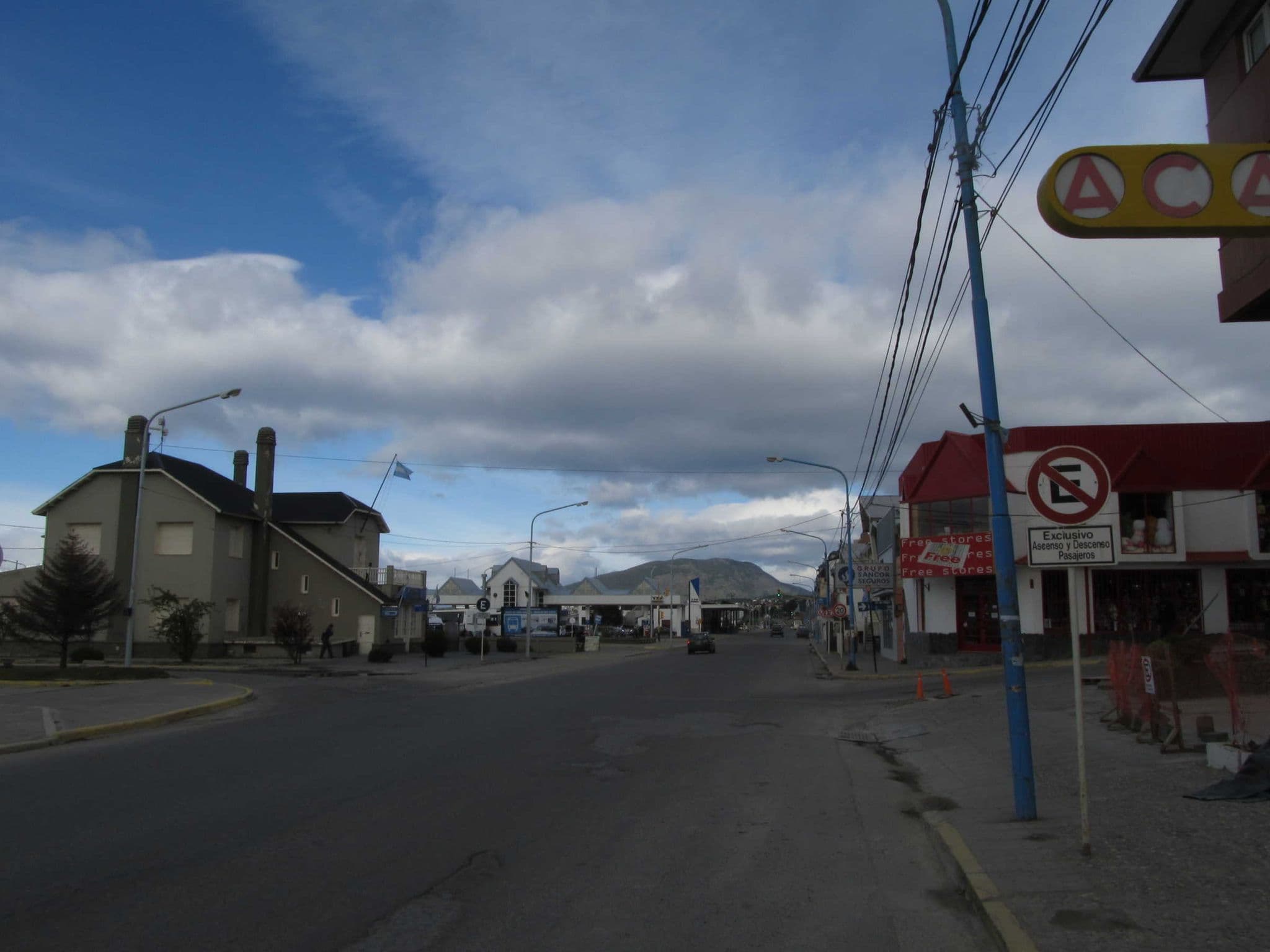 Street view near Canal Beagle Hotel & SPA, Ushuaia — © sk53 (CC BY-SA · Mapillary)