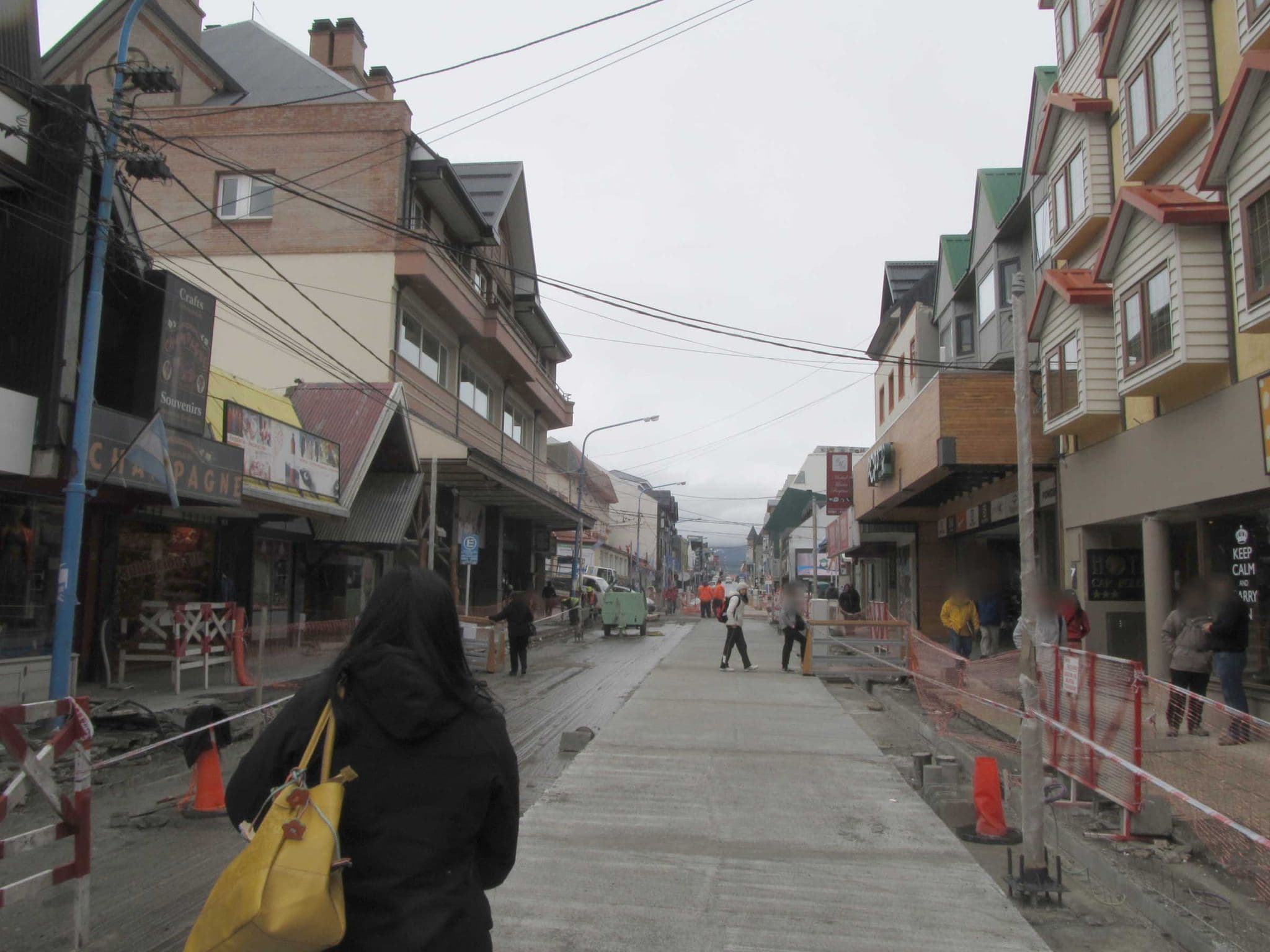 Street view near Hotel Lennox Ushuaia, Ushuaia — © sk53 (CC BY-SA · Mapillary)